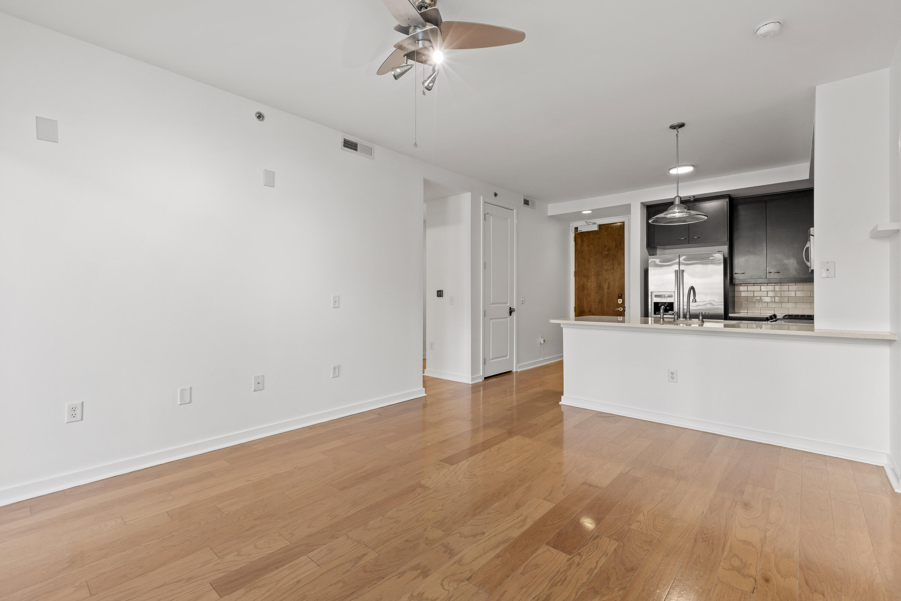 200 Manufacturers Road Property Photo 11