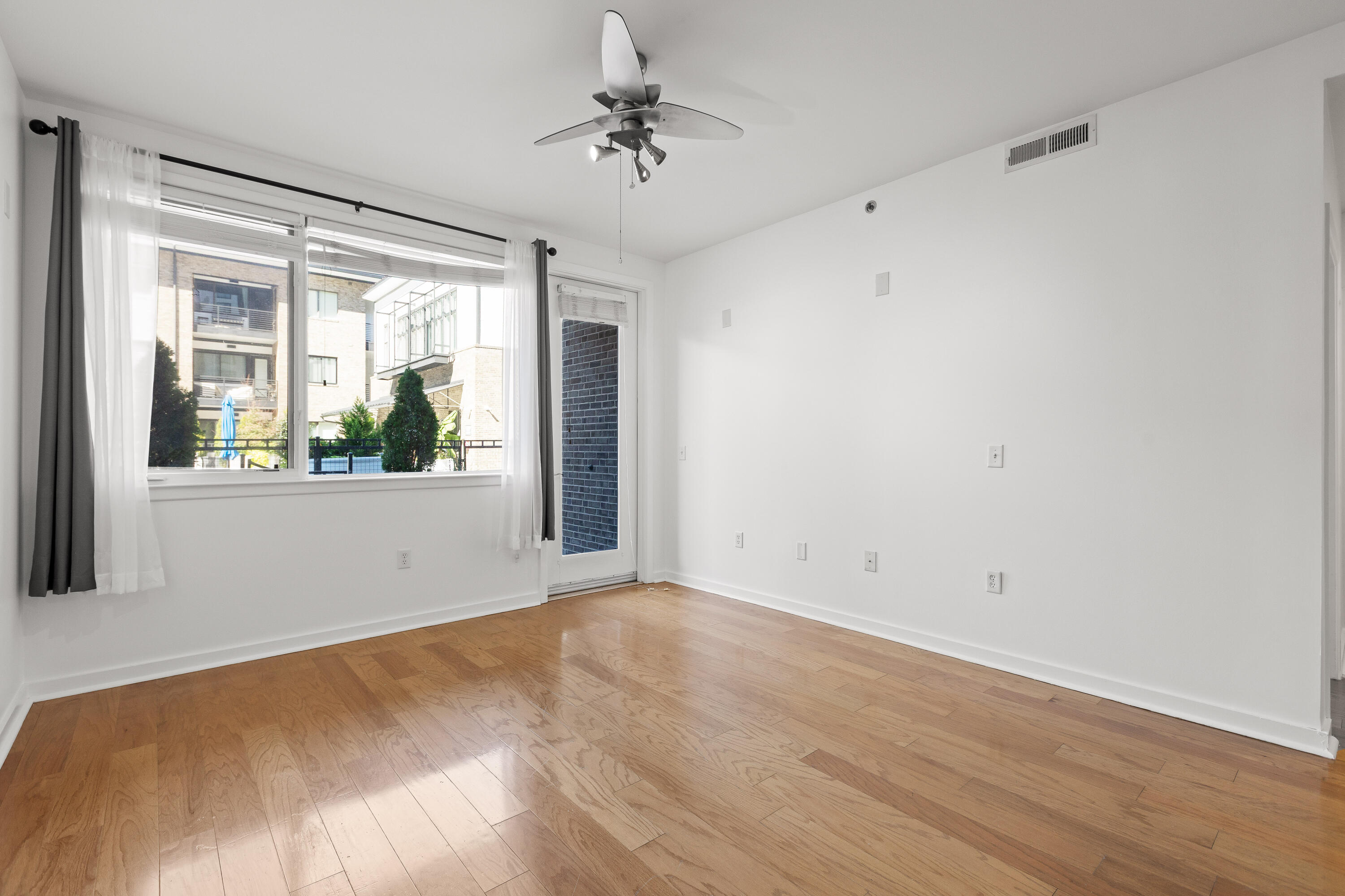 200 Manufacturers Road Property Photo 13