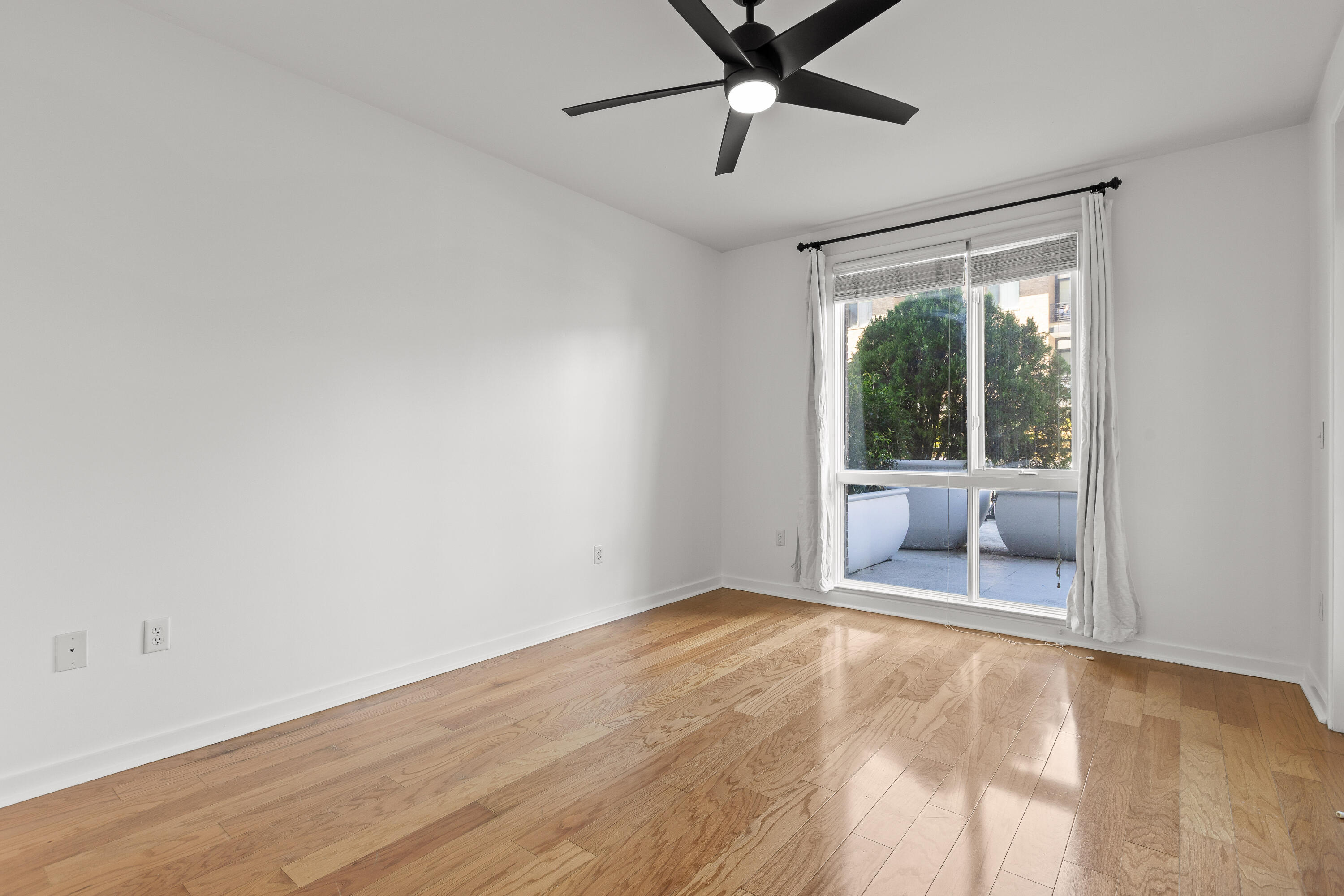 200 Manufacturers Road Property Photo 20