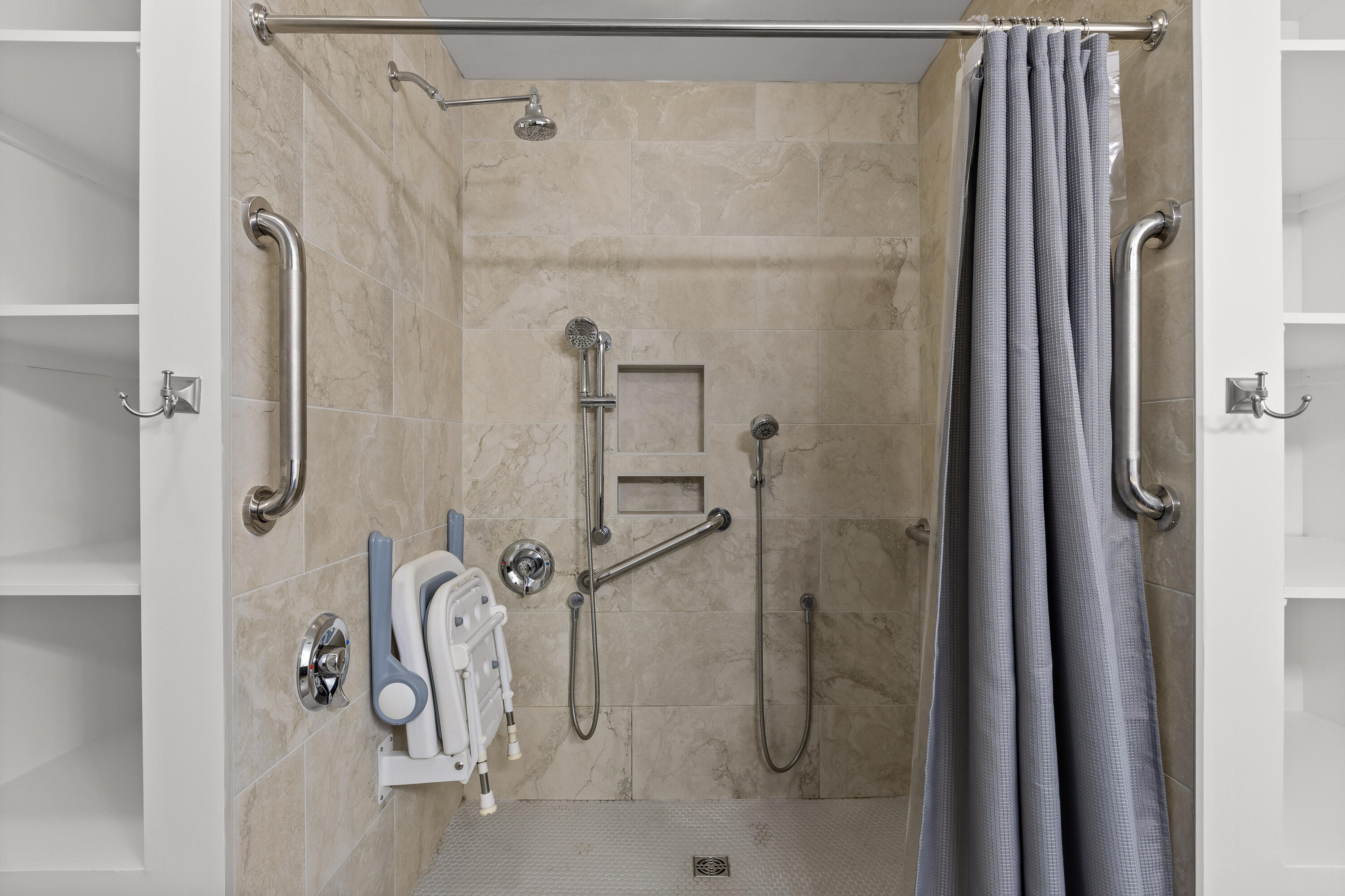 200 Manufacturers Road Property Photo 24