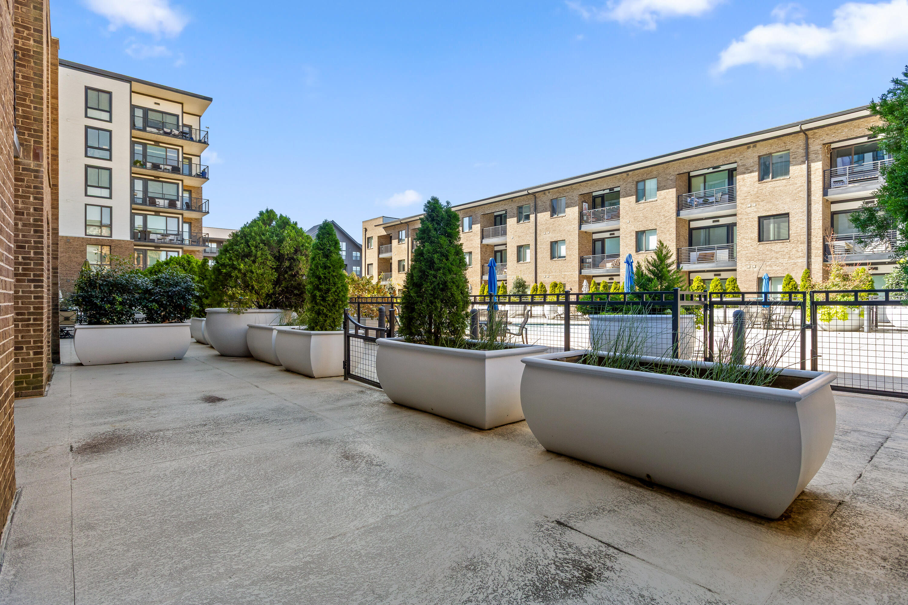 200 Manufacturers Road Property Photo 25