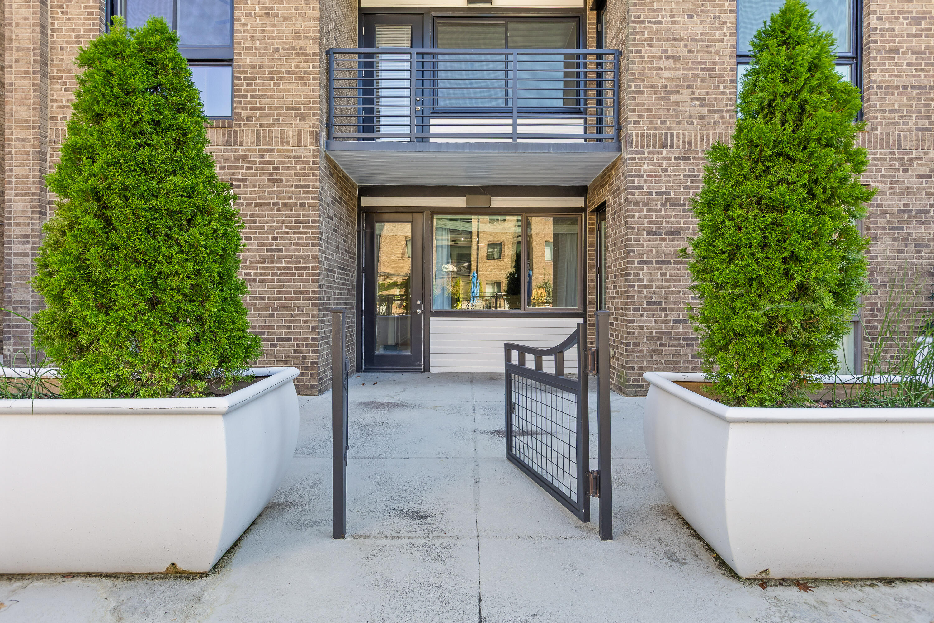 200 Manufacturers Road Property Photo 27