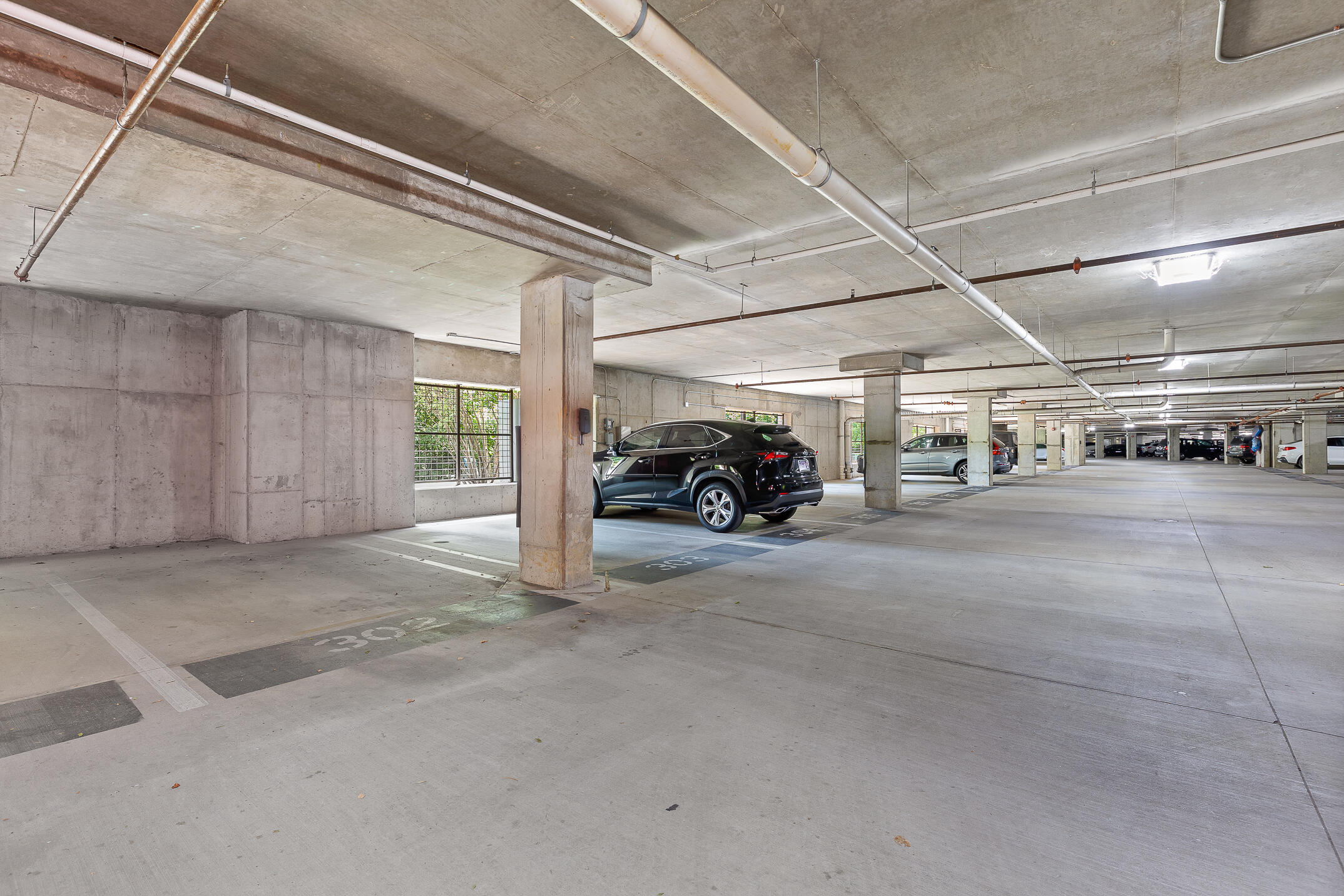 200 Manufacturers Road Property Photo 45