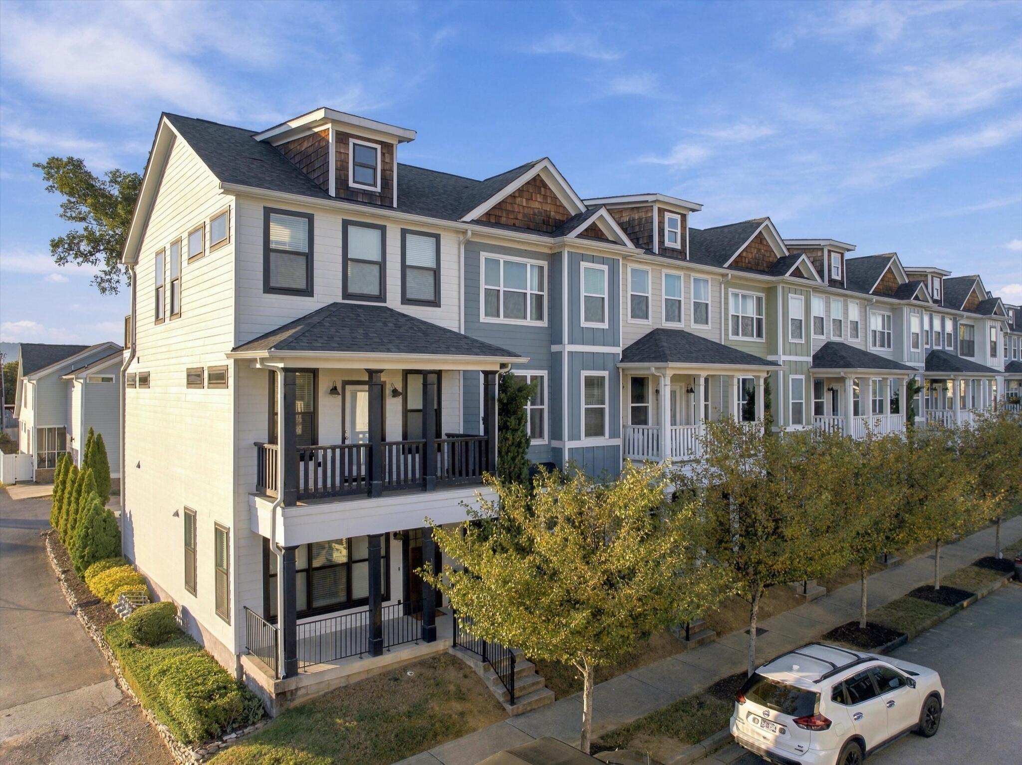 1437 Park Avenue Property Photo 1