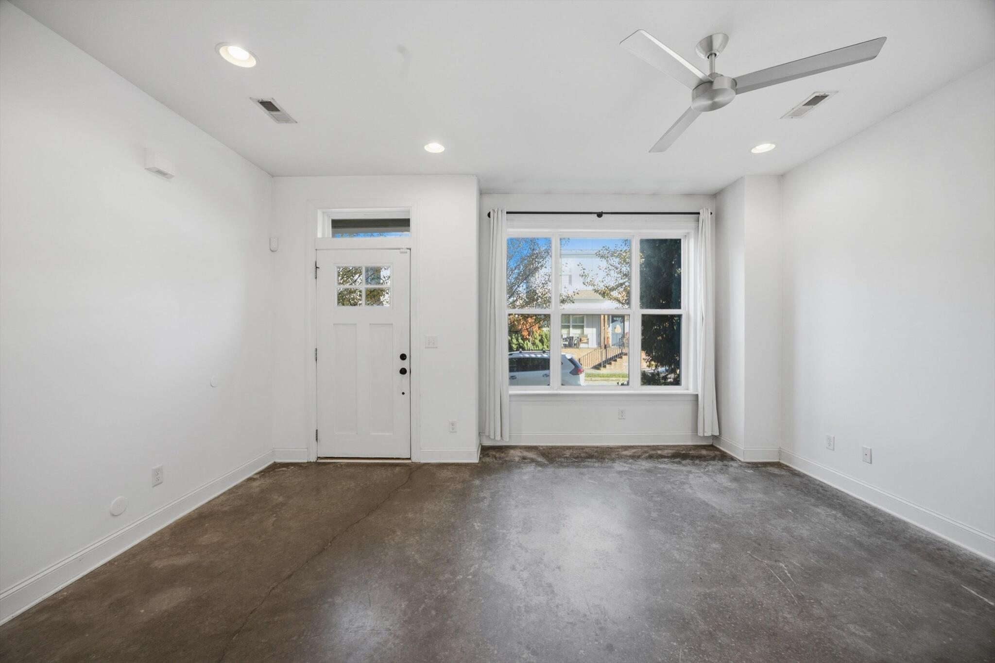 1437 Park Avenue Property Photo 6