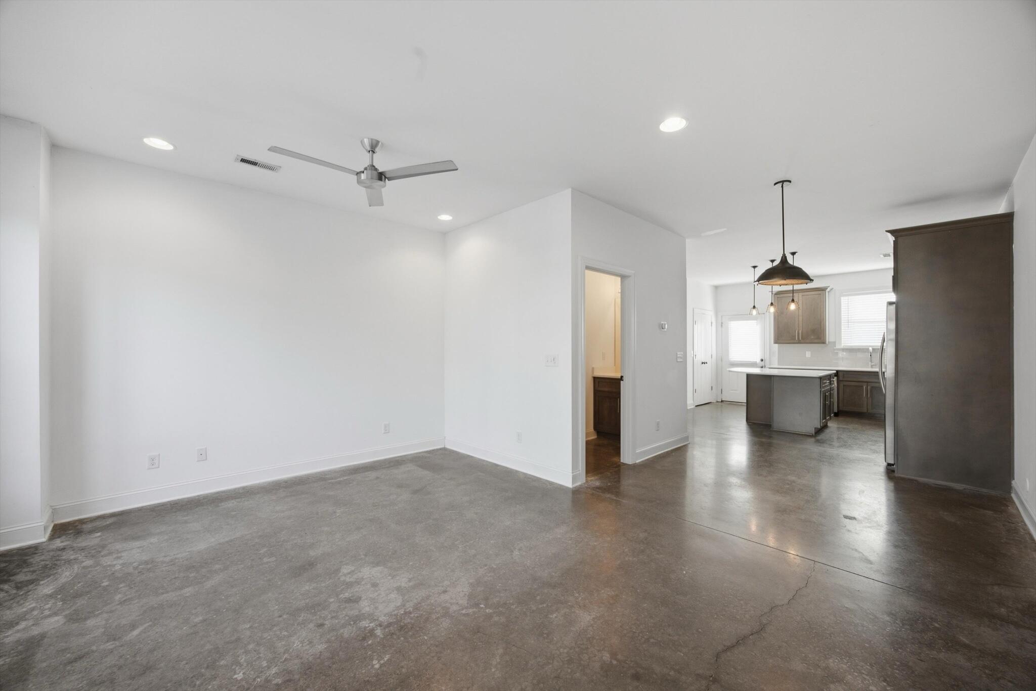 1437 Park Avenue Property Photo 8