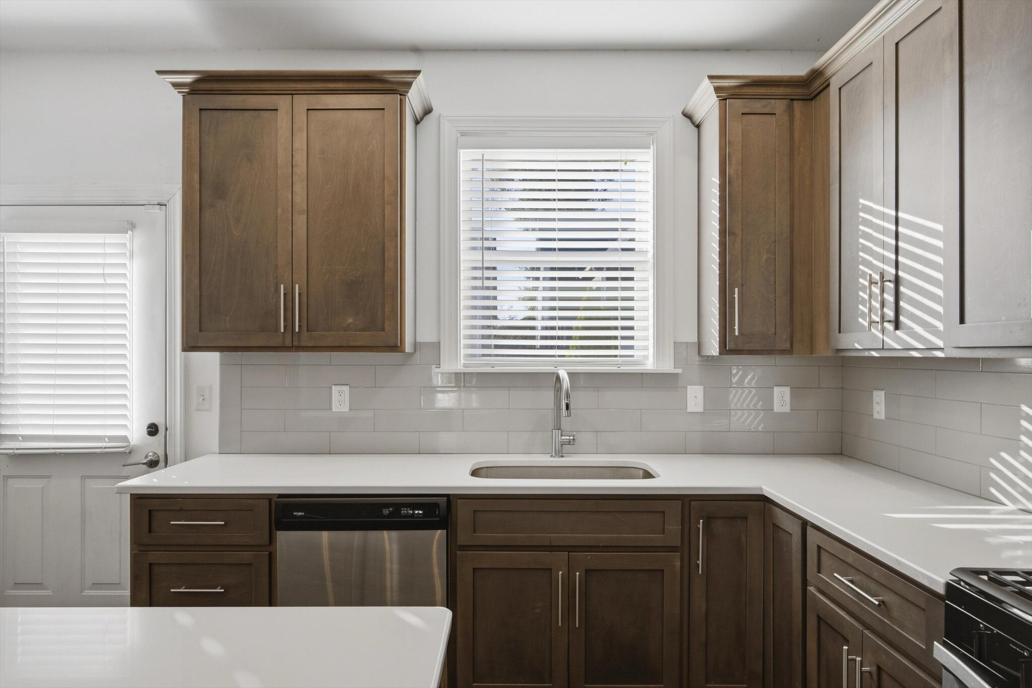 1437 Park Avenue Property Photo 13