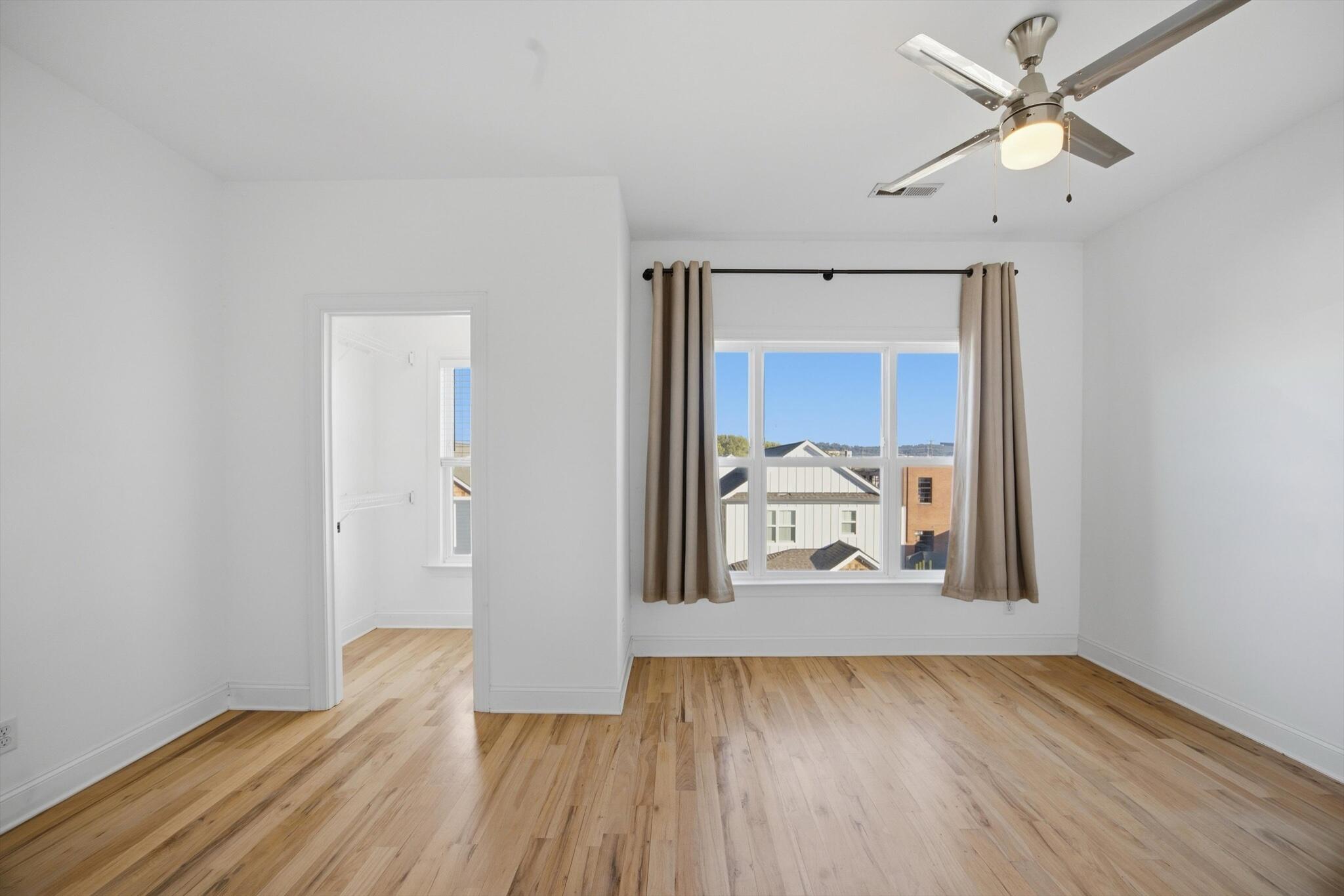 1437 Park Avenue Property Photo 25