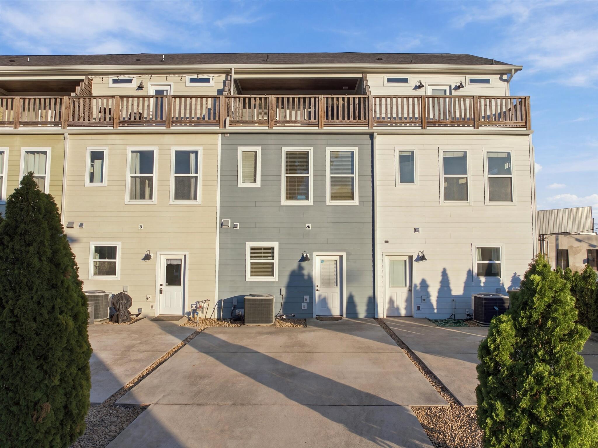 1437 Park Avenue Property Photo 35