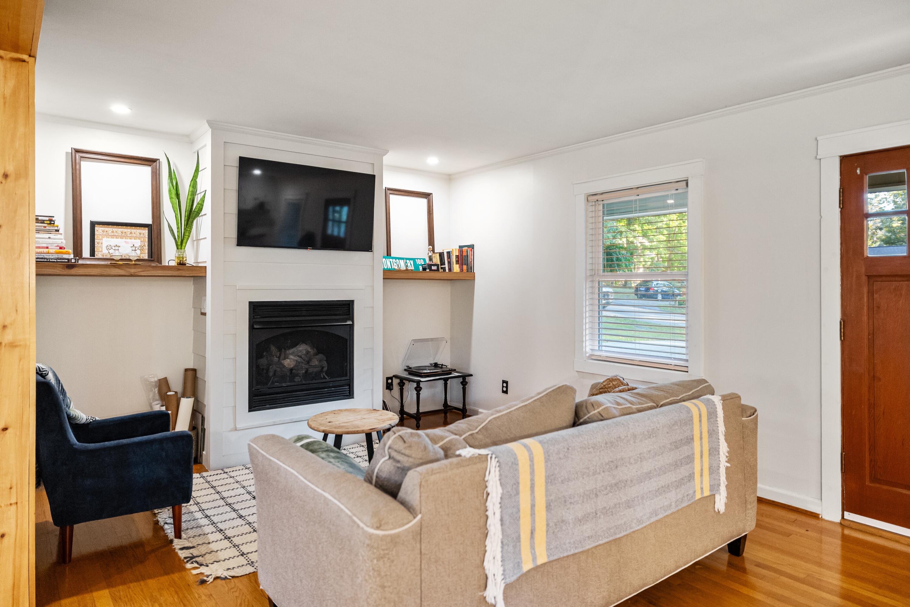 1504 20th Street Nw Property Photo 8