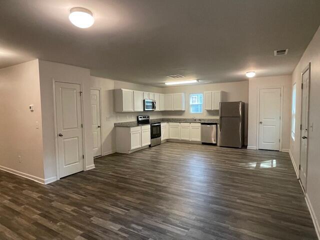 189 Parkland Way Property Photo 4