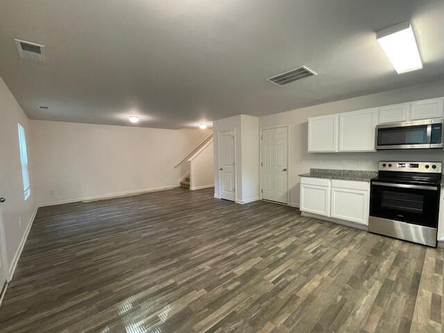 189 Parkland Way Property Photo 5