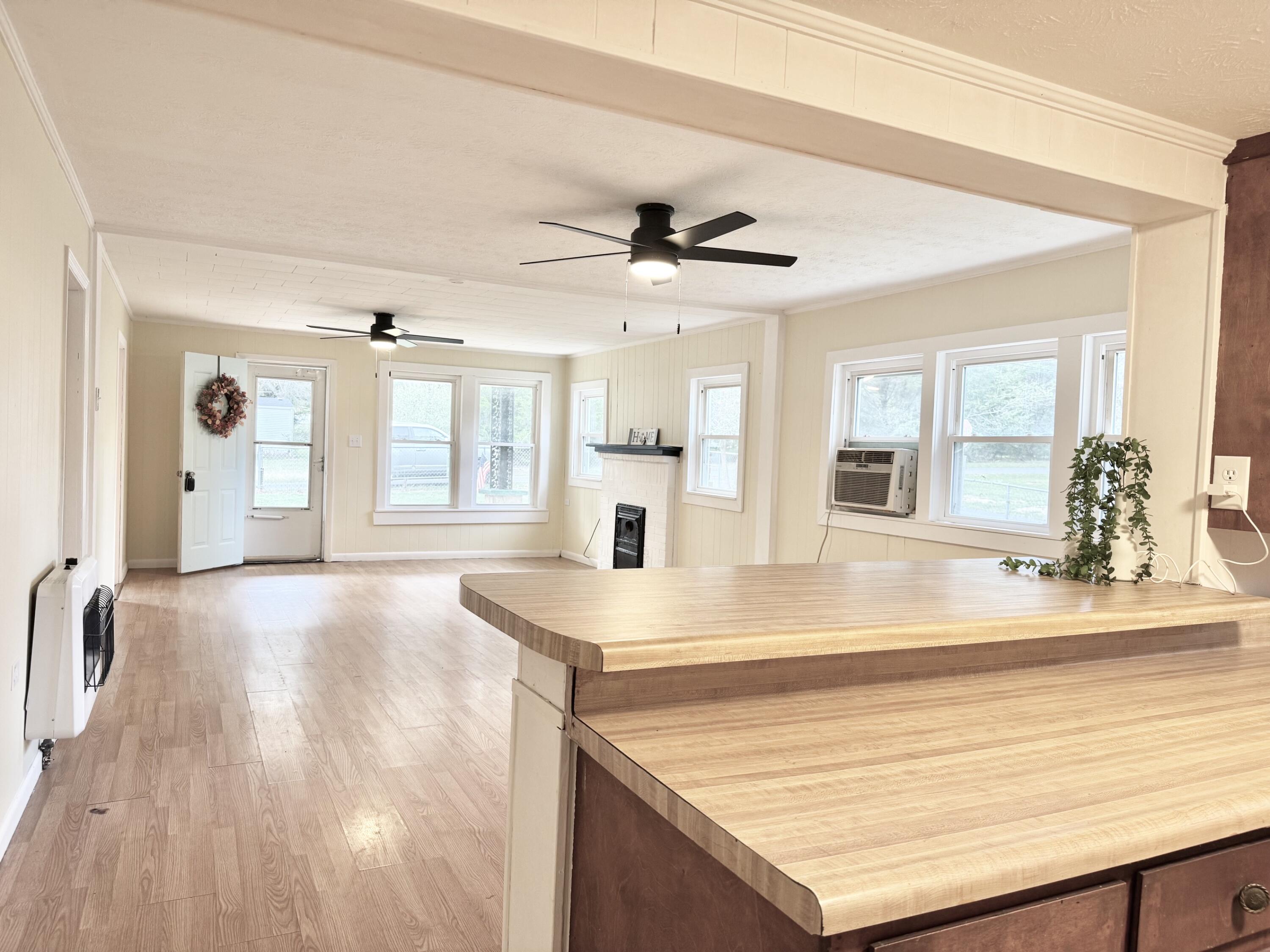 521 Greeson Street Property Photo 5