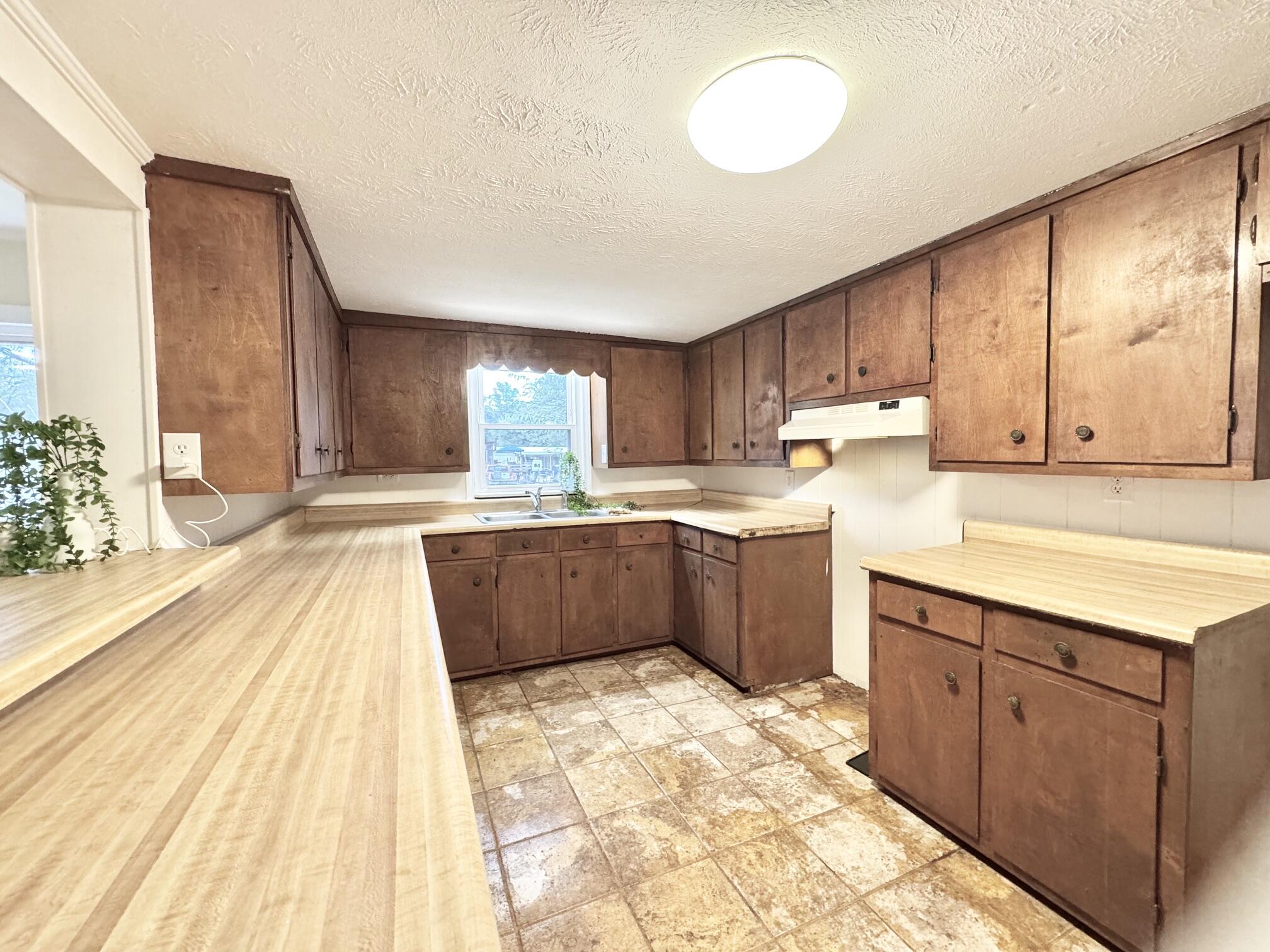 521 Greeson Street Property Photo 9