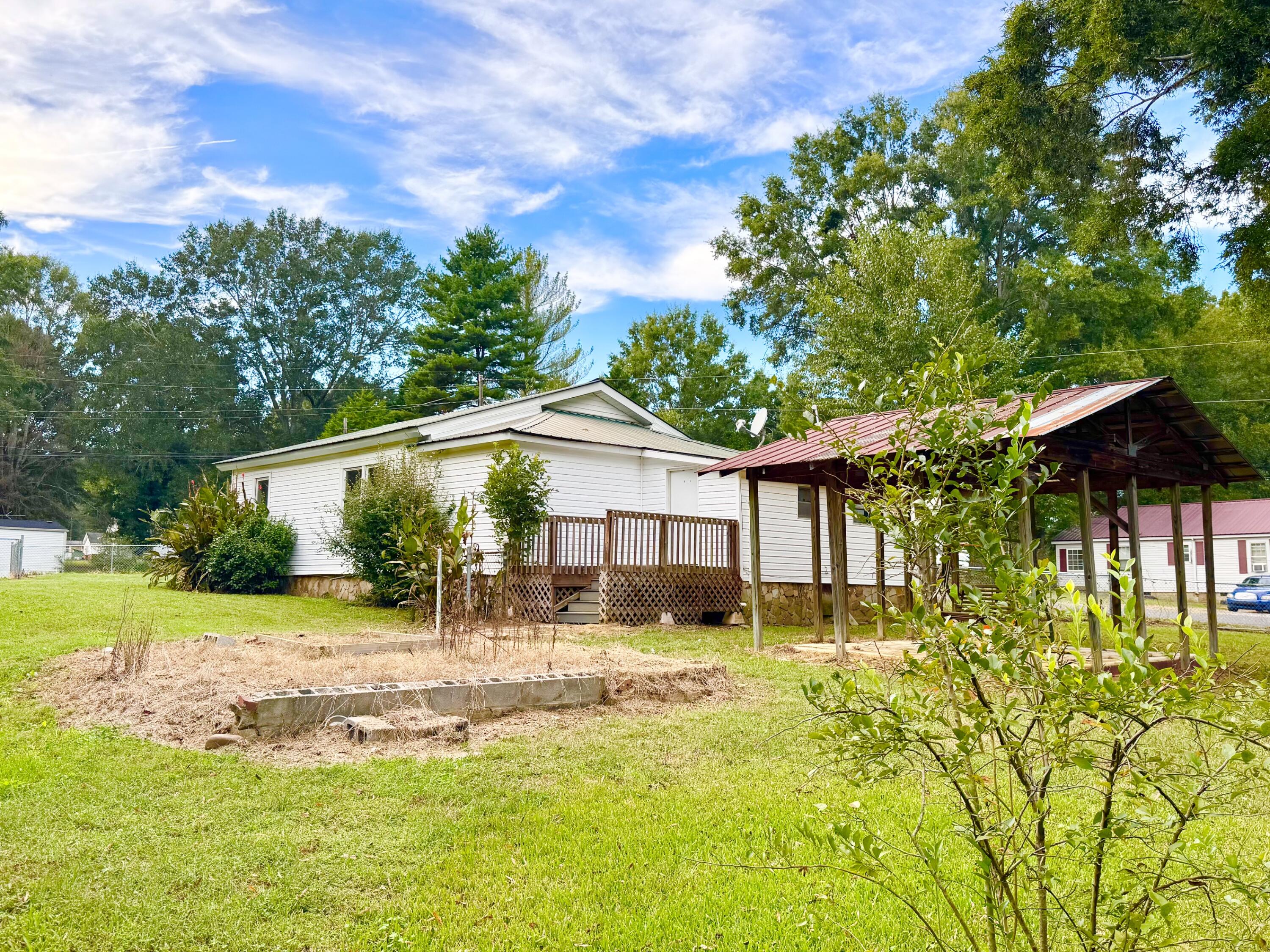 521 Greeson Street Property Photo 18