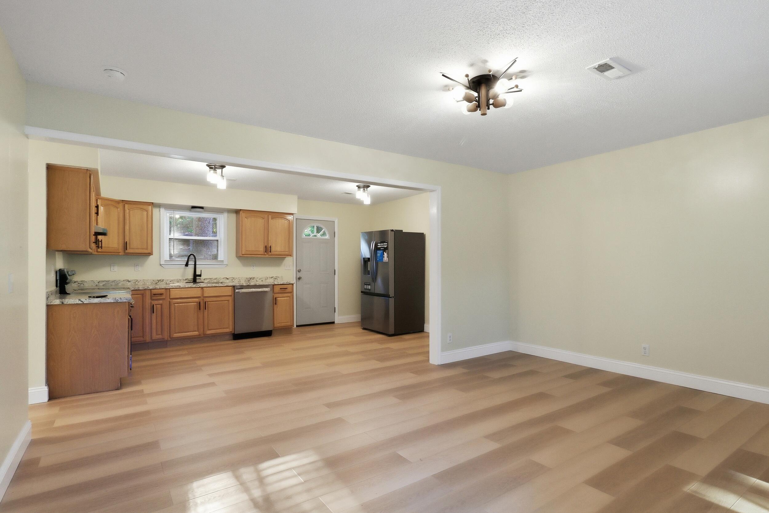106 Park Street Property Photo 9