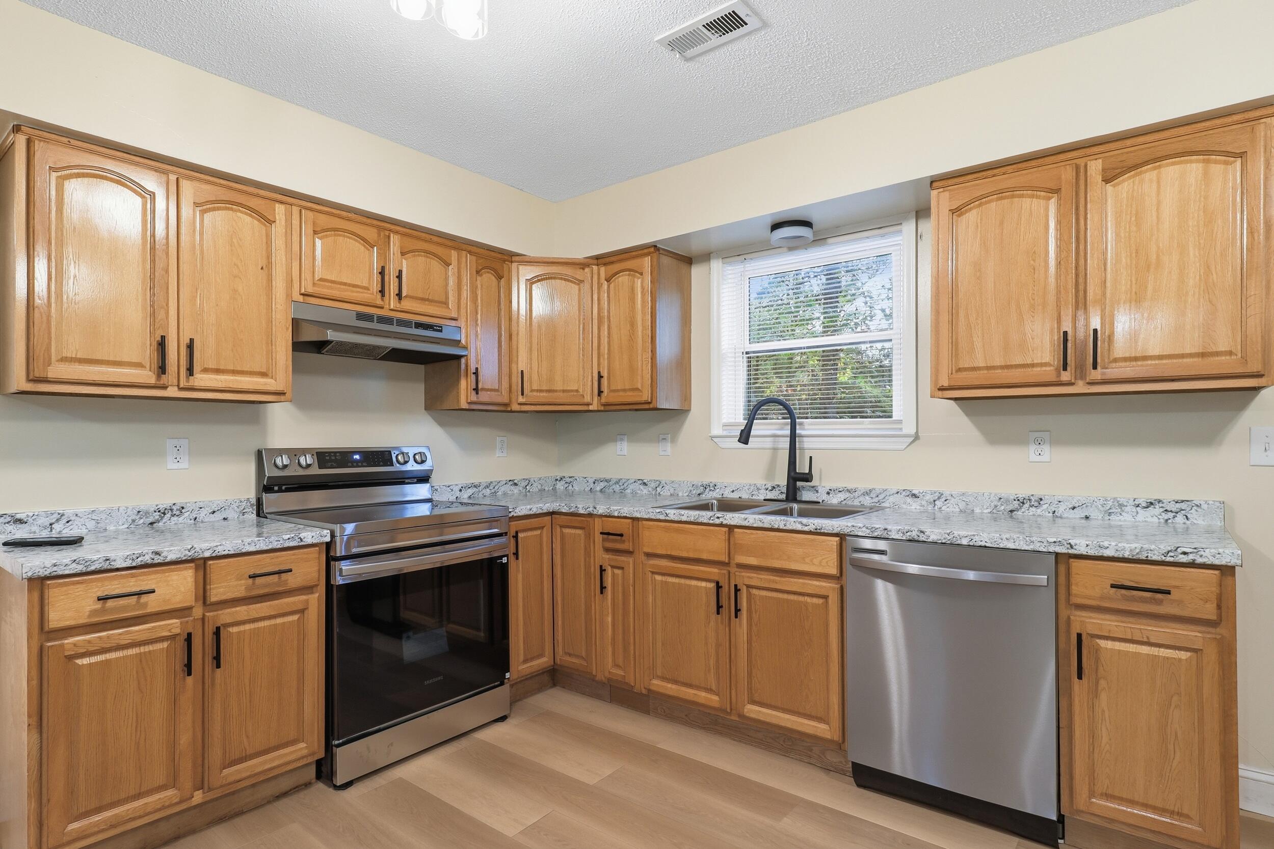 106 Park Street Property Photo 15