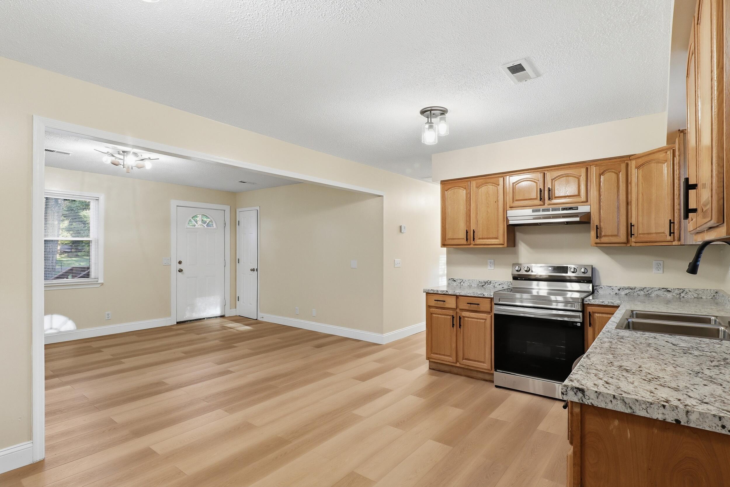 106 Park Street Property Photo 17