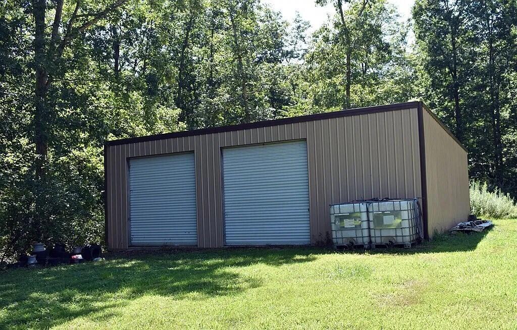 450 Hickory Road Property Photo 3