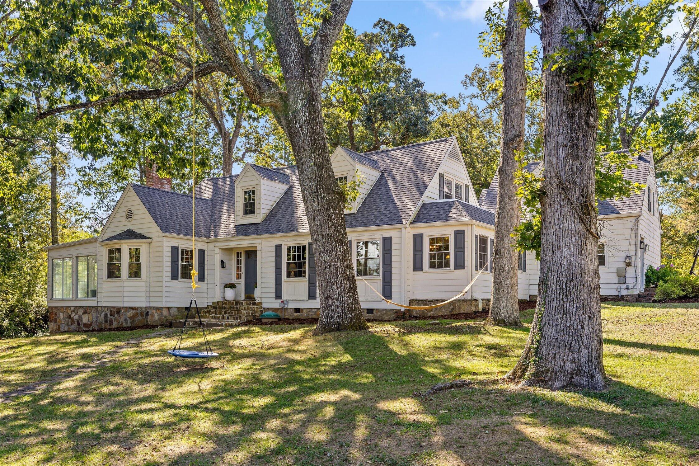1306 Elfin Road Property Photo 3