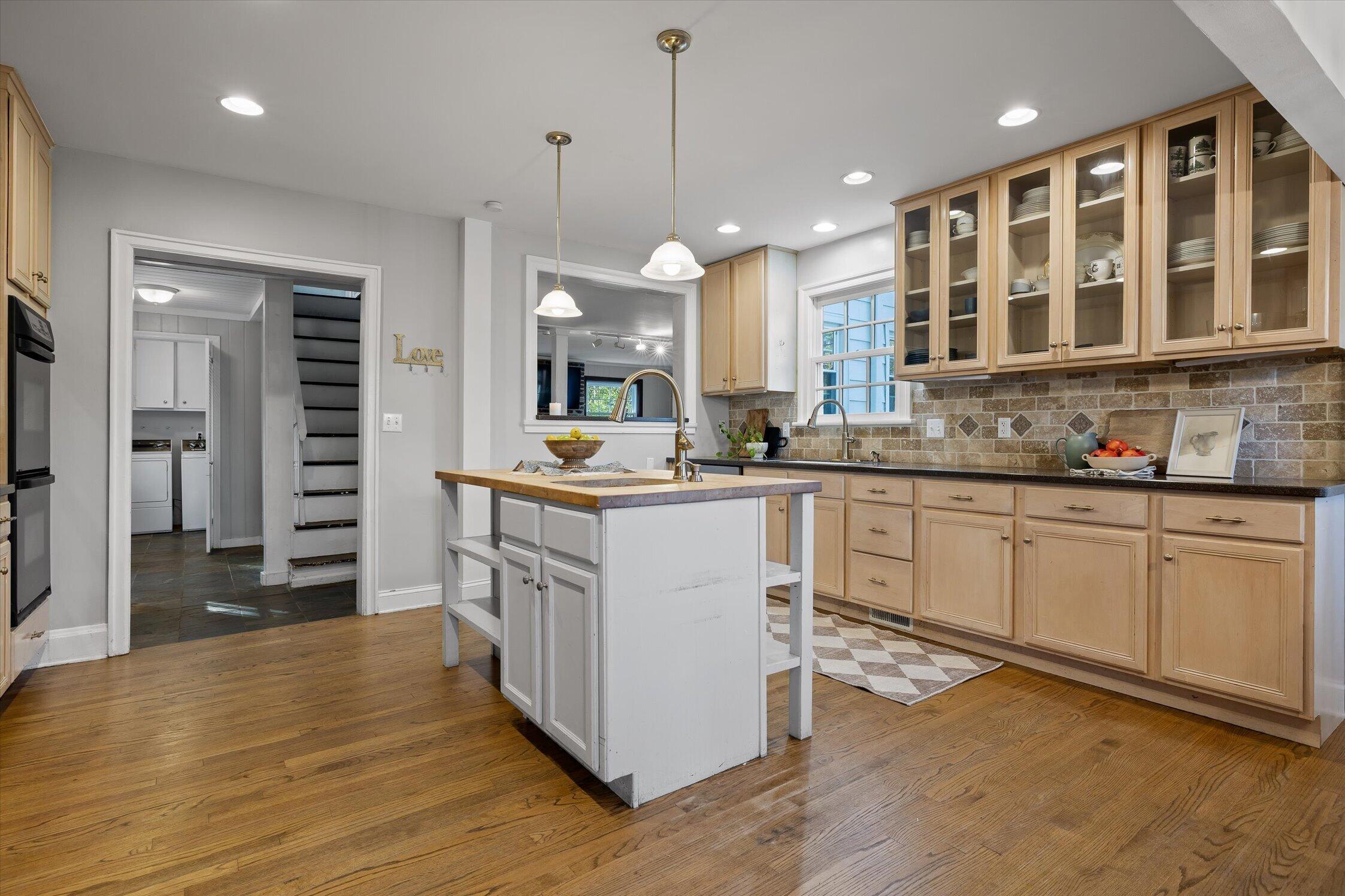1306 Elfin Road Property Photo 14