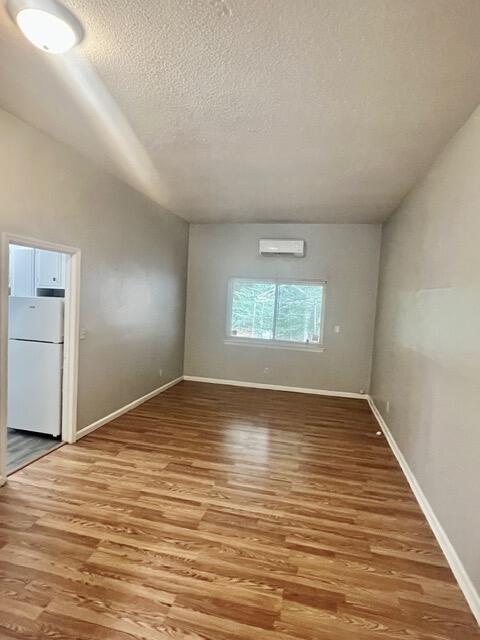 3724 Fountain Avenue Property Photo 4