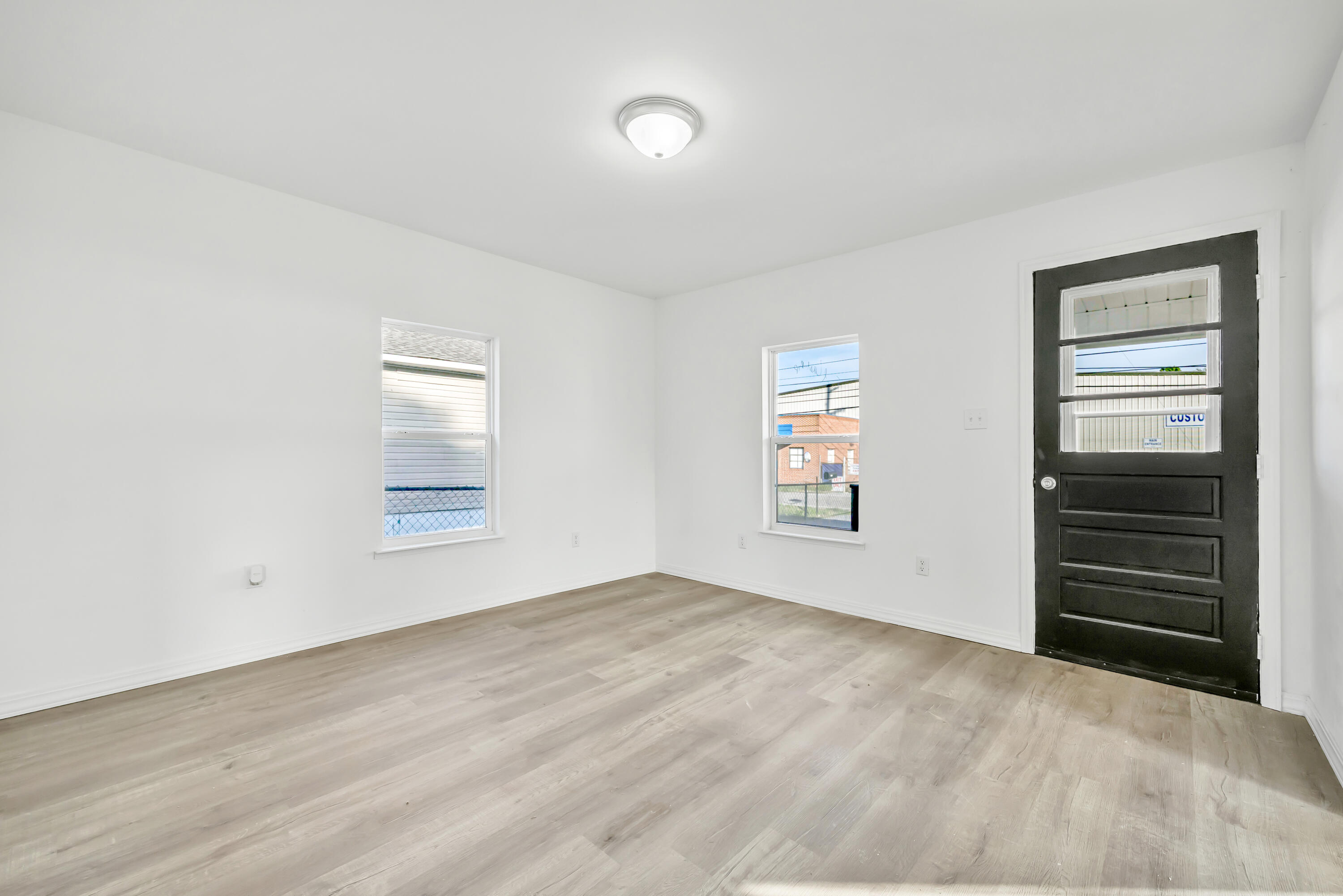 1814 Church Street Se Property Photo 6