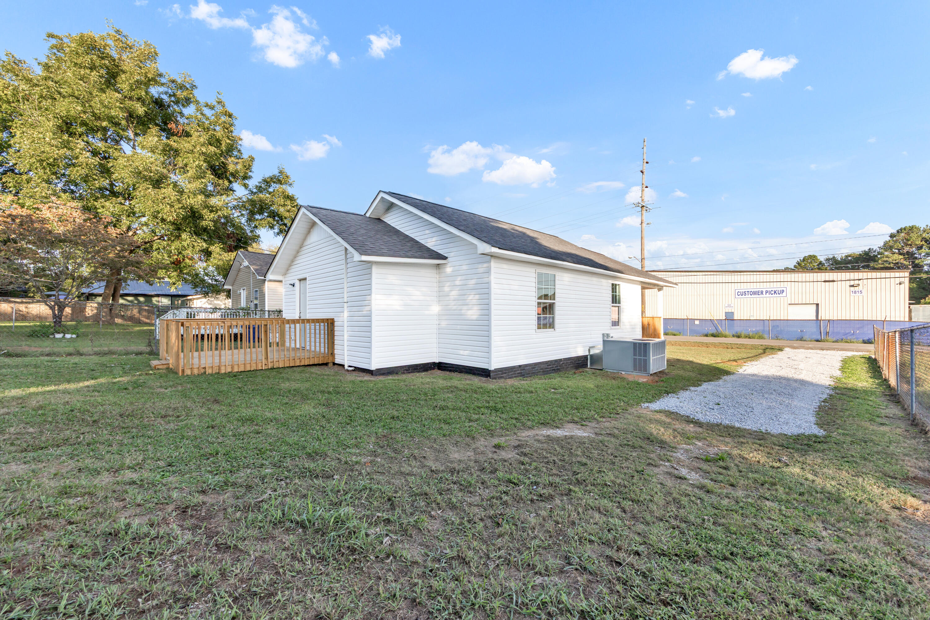 1814 Church Street Se Property Photo 25