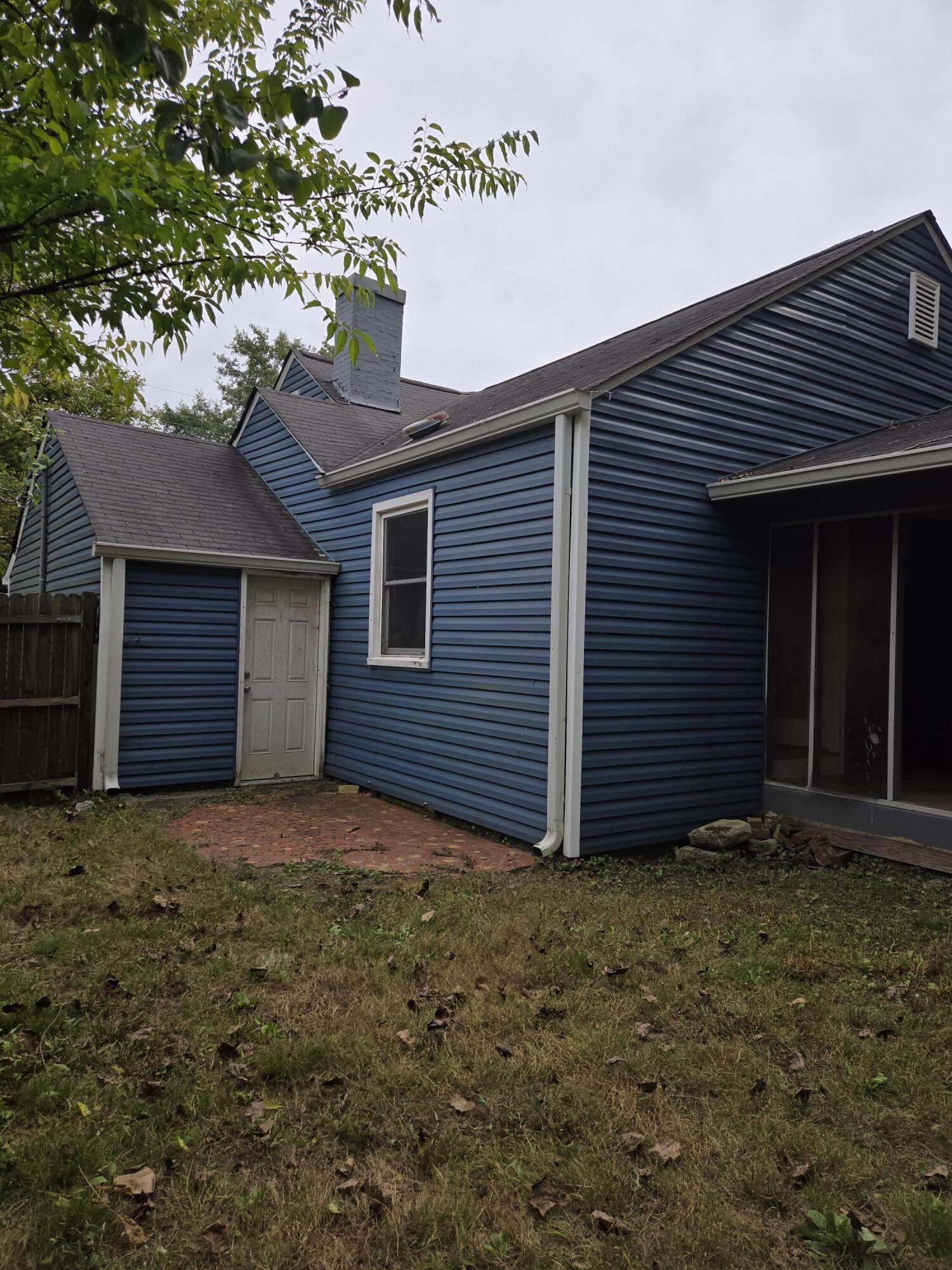 911 Emmett Avenue Nw Property Photo 33