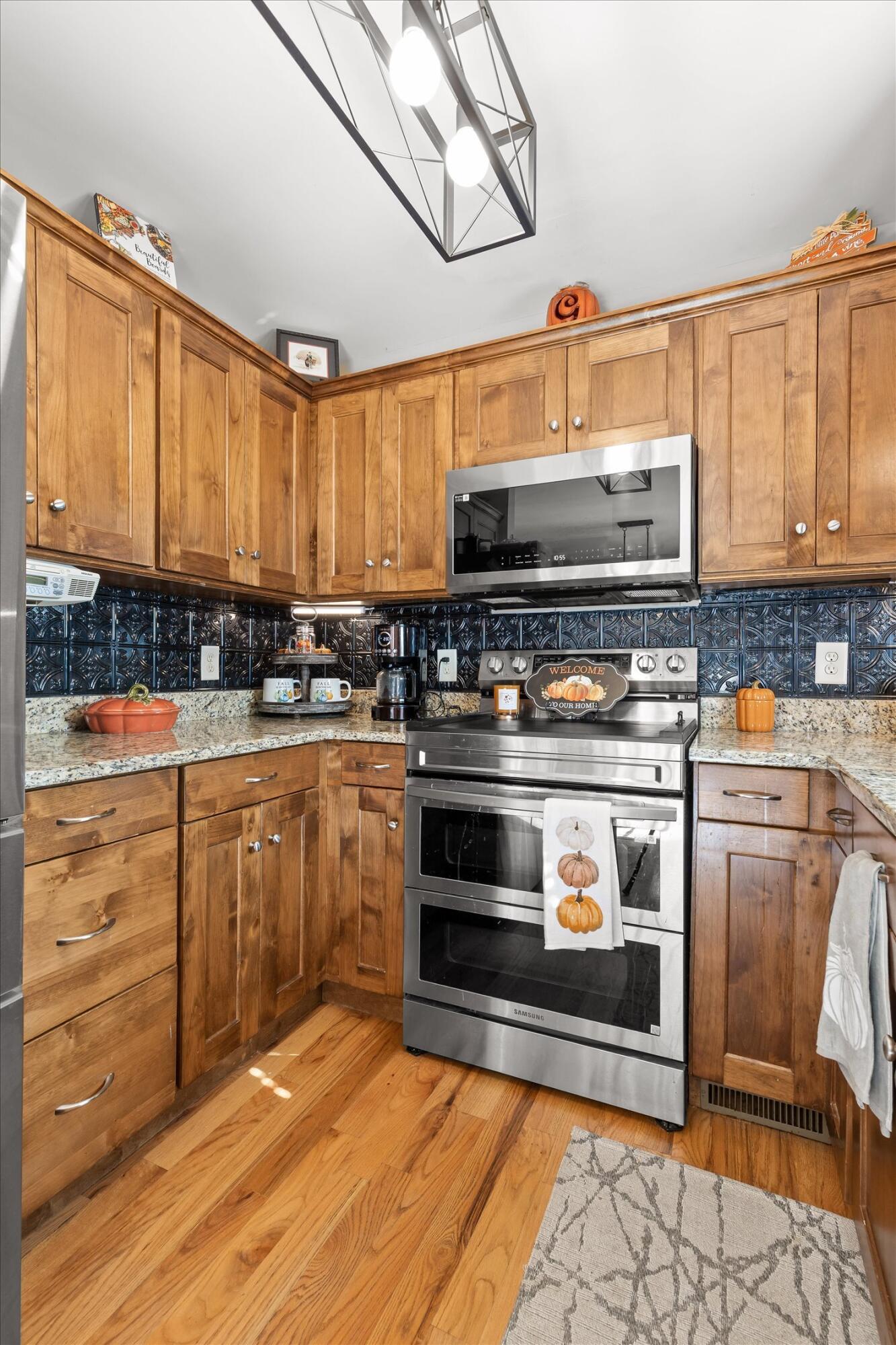 516 Clintons Pass Nw Property Photo 18