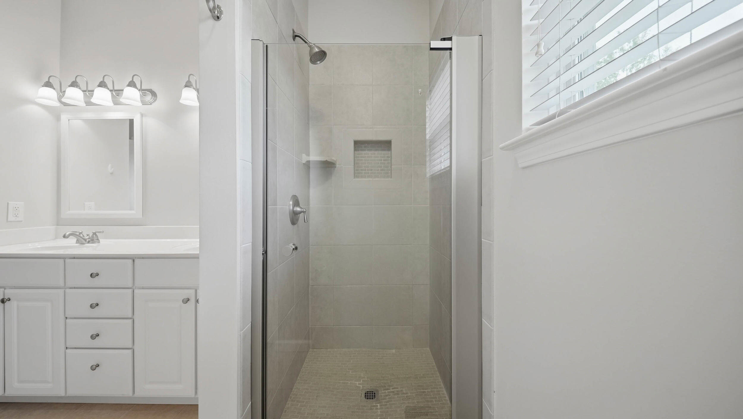 2203 Regency Court Property Photo 14