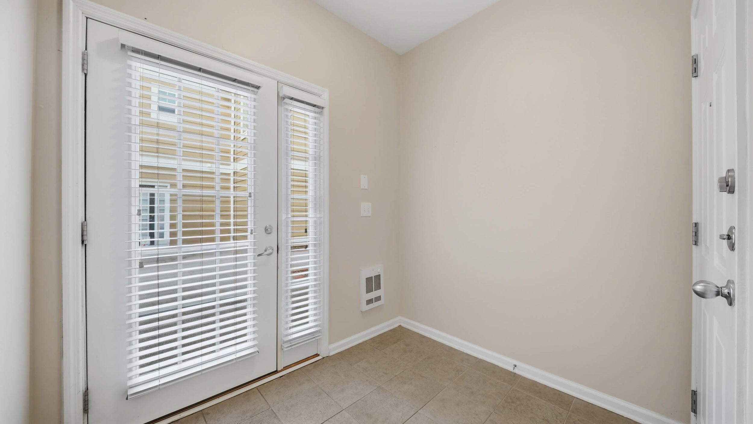 2203 Regency Court Property Photo 25
