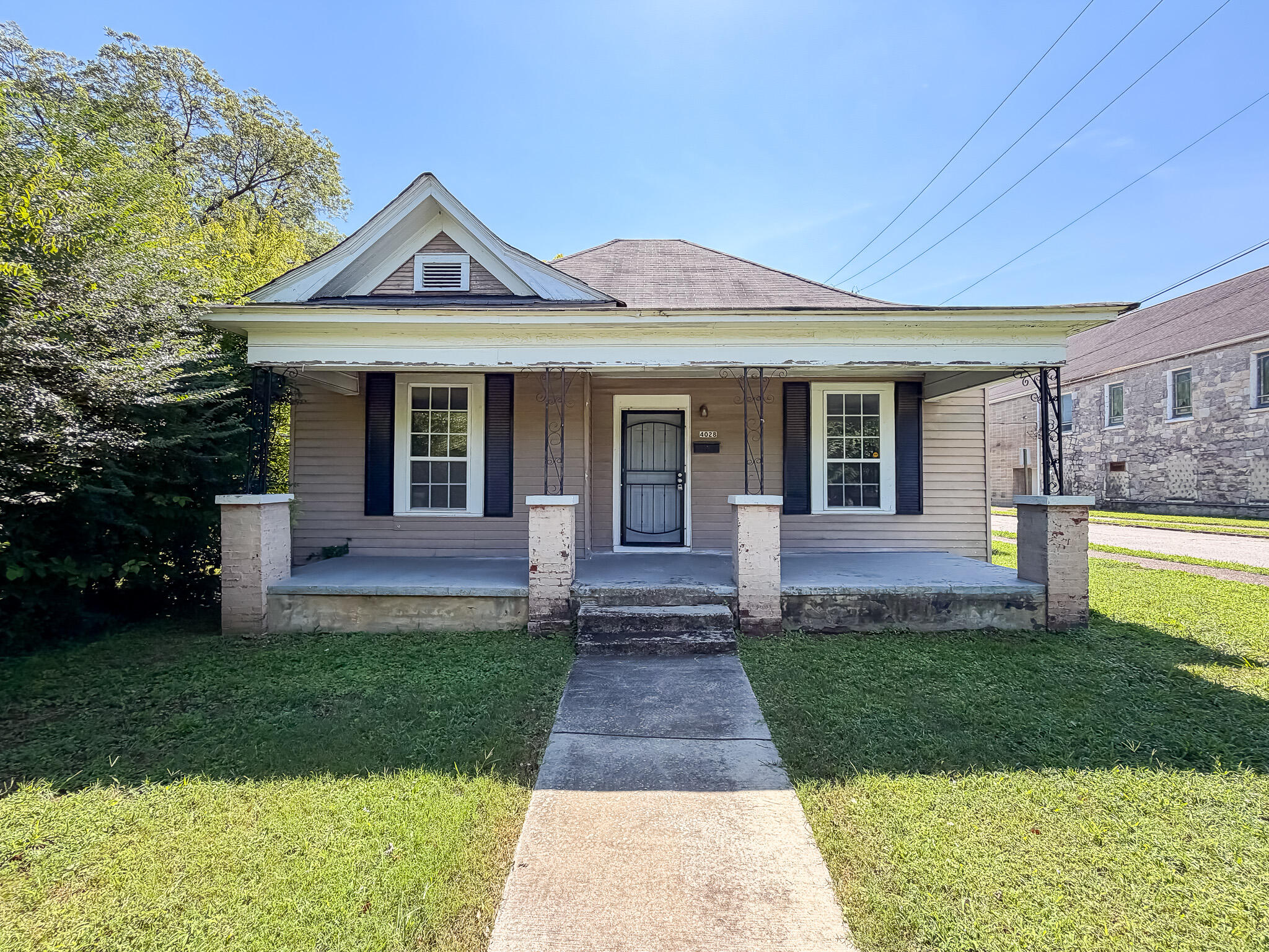 4028 Highland Avenue Property Photo 1