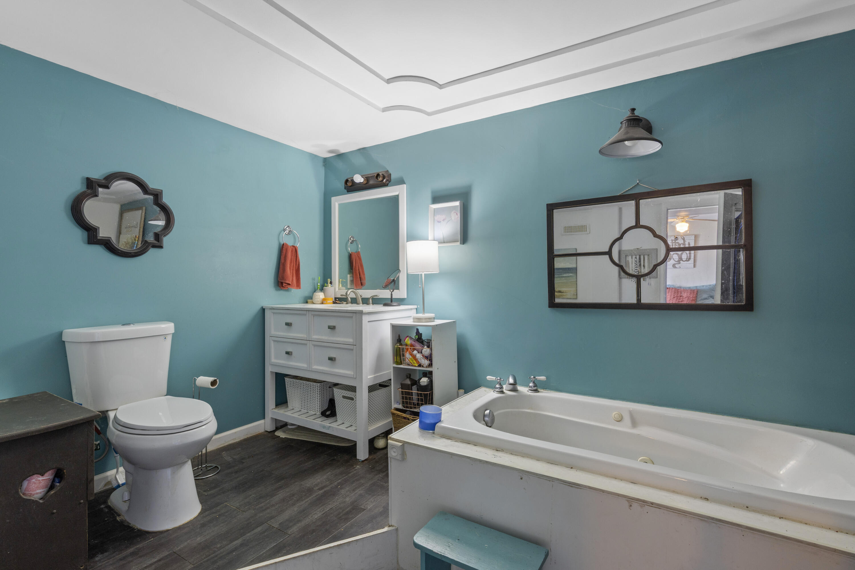 2077 Saunders Road Property Photo 19