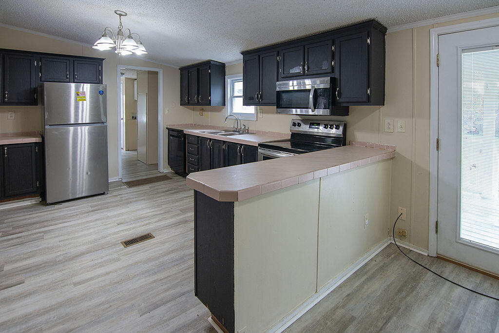 170 Hallie Lane Property Photo 7