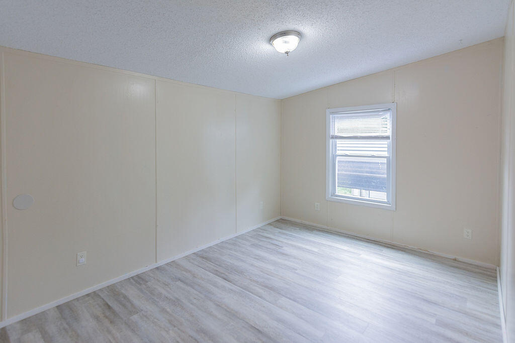 170 Hallie Lane Property Photo 13