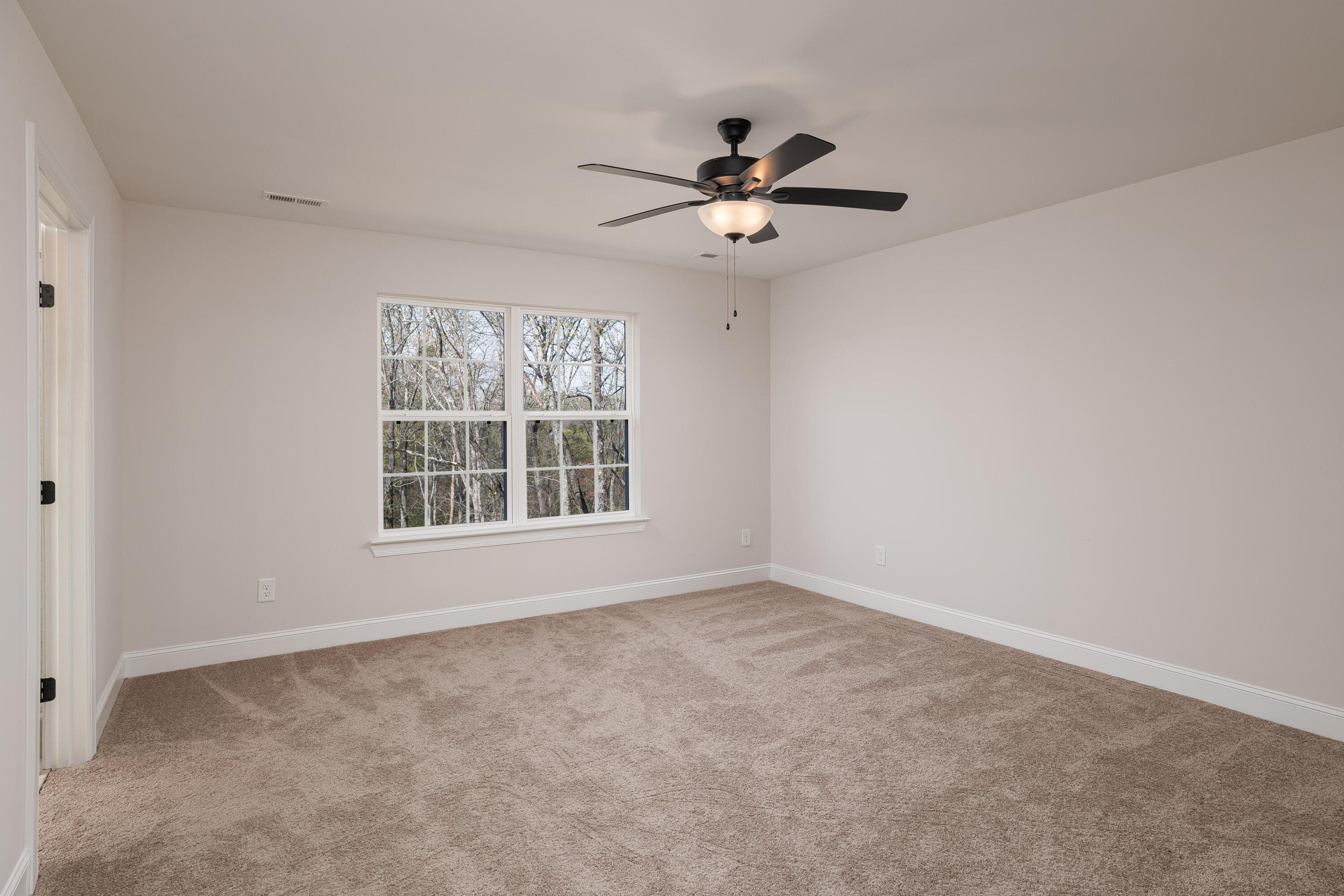 4094 Inlet Loop Property Photo 4