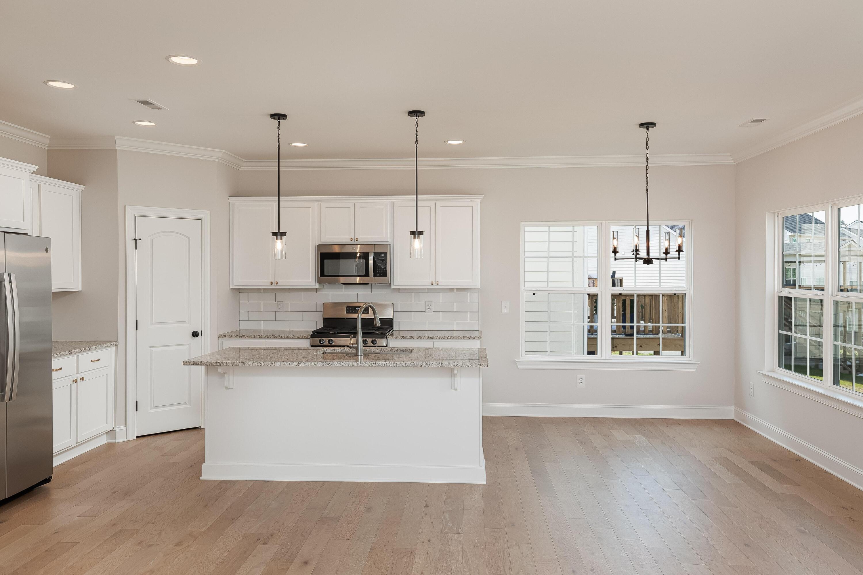 4094 Inlet Loop Property Photo 9