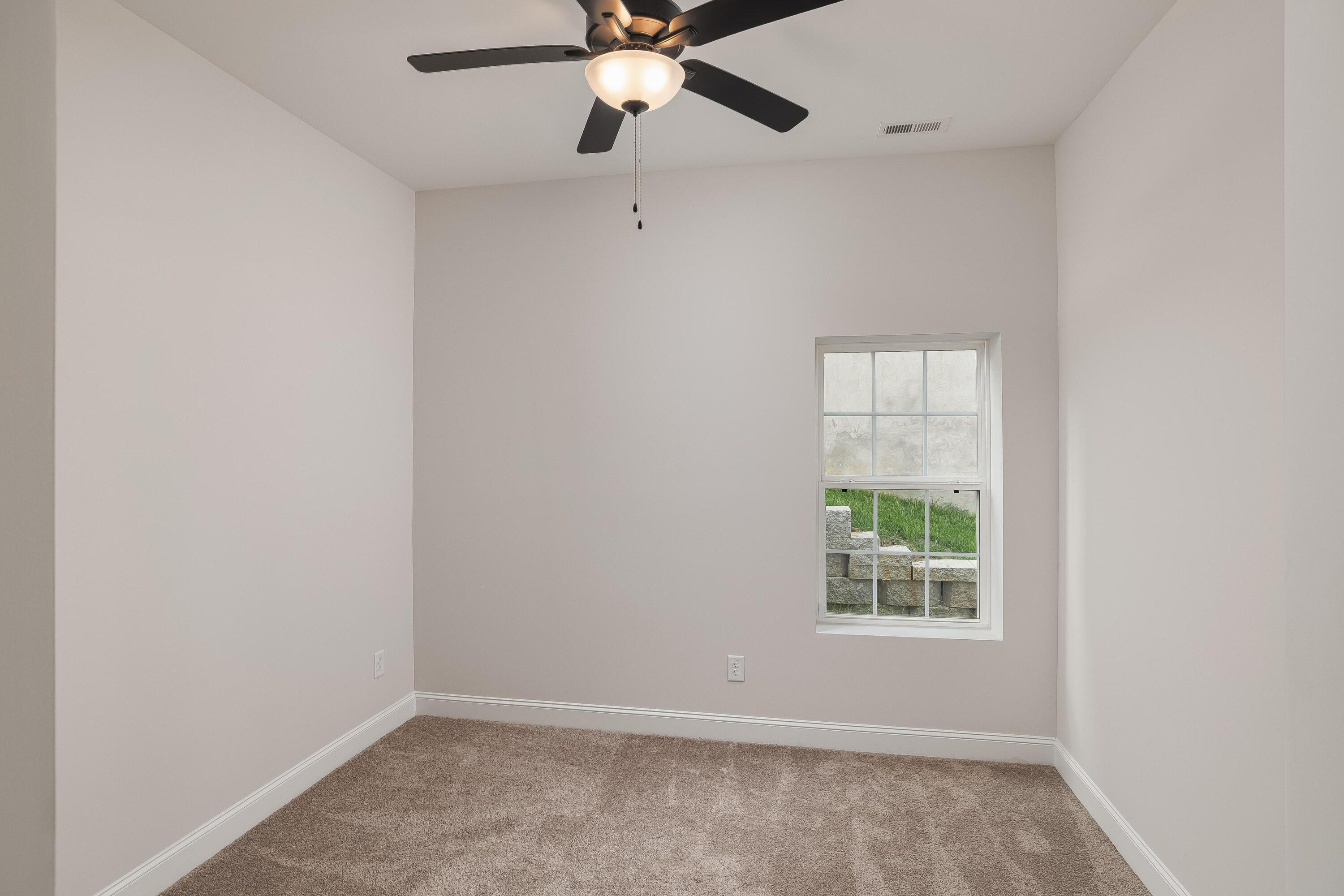 4094 Inlet Loop Property Photo 24