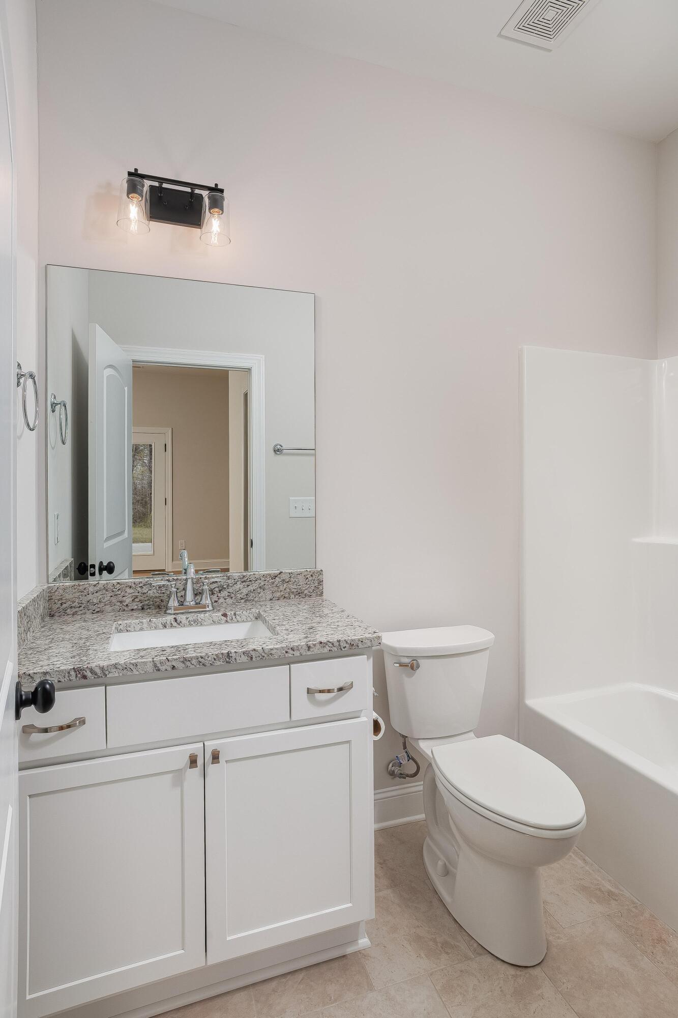 4094 Inlet Loop Property Photo 25