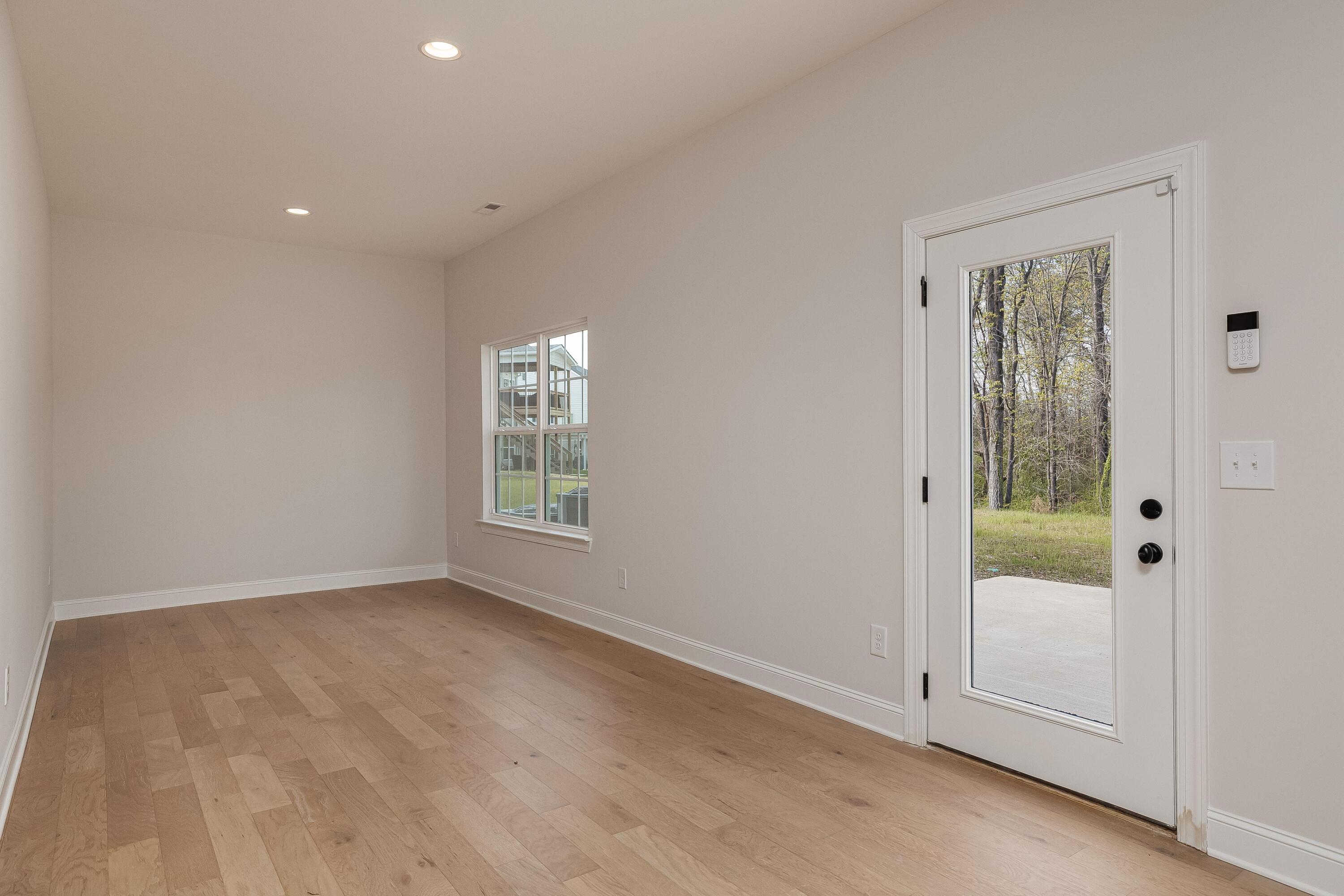 4094 Inlet Loop Property Photo 26