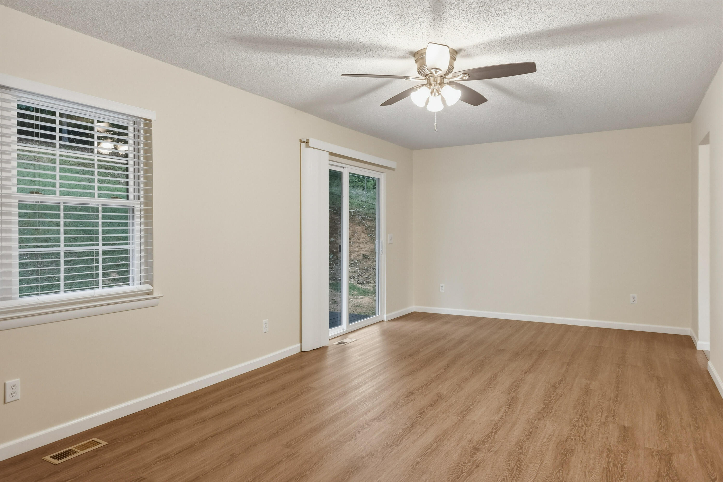 5585 Tucker Road Property Photo 11