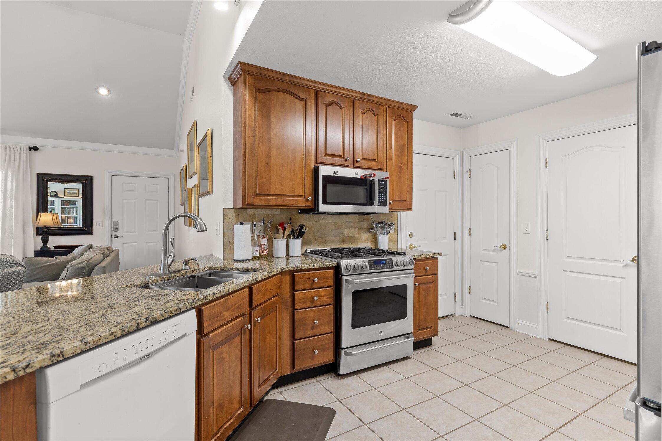 190 Briarstone Drive Property Photo 18