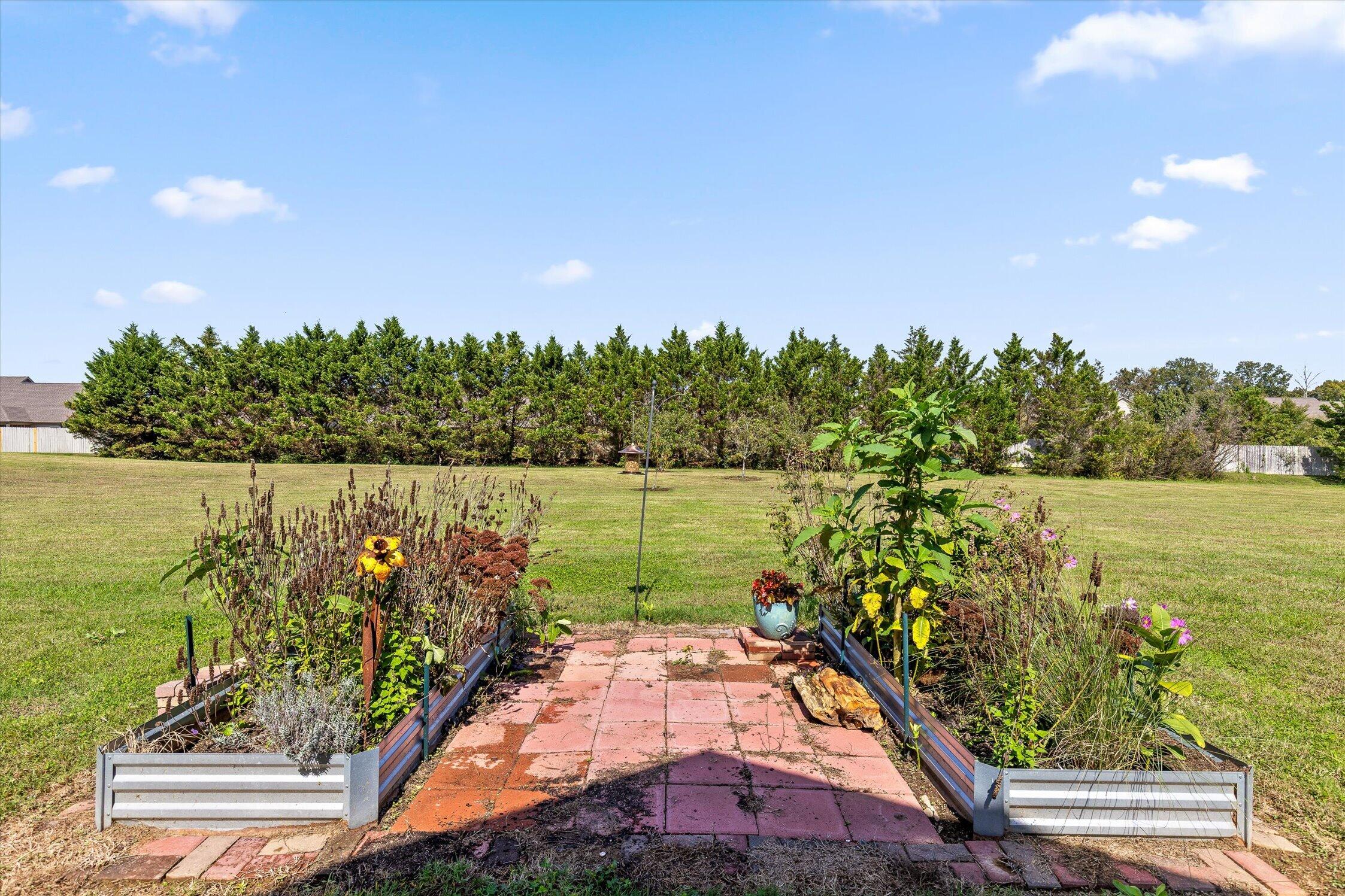 190 Briarstone Drive Property Photo 39