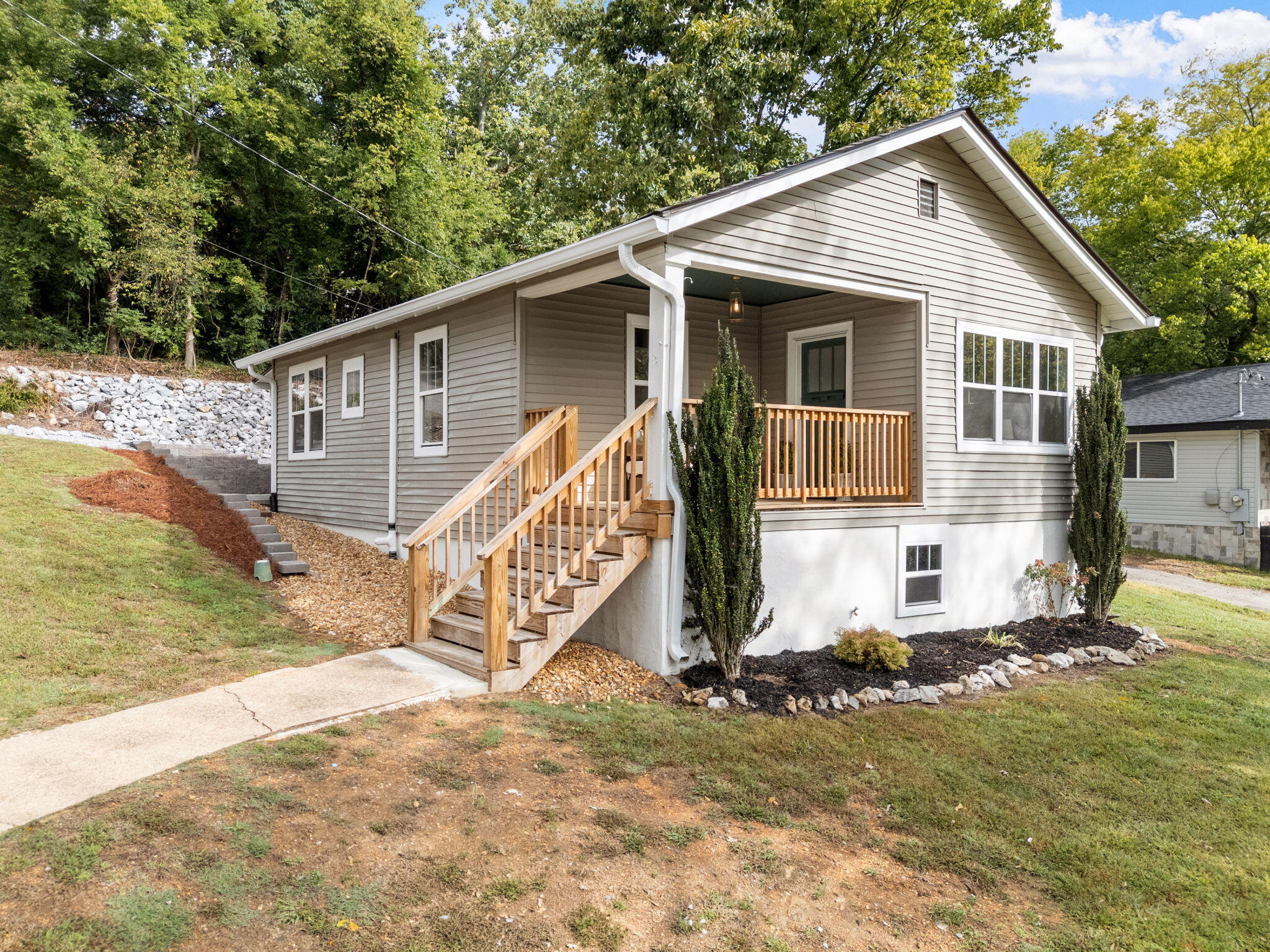 805 Poindexter Avenue Property Photo 1
