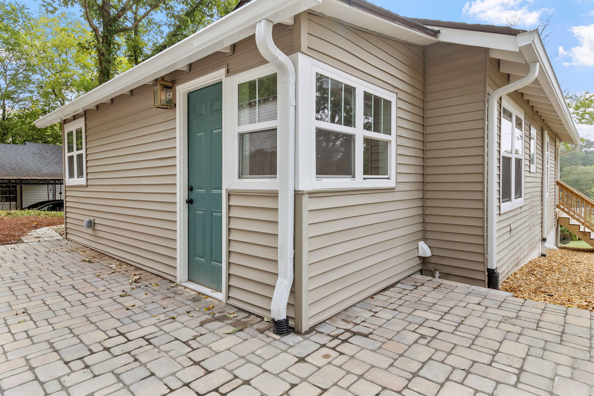 805 Poindexter Avenue Property Photo 30