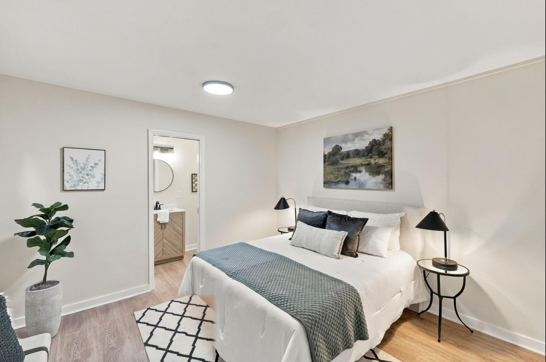 1006 E 30th Street Property Photo 15