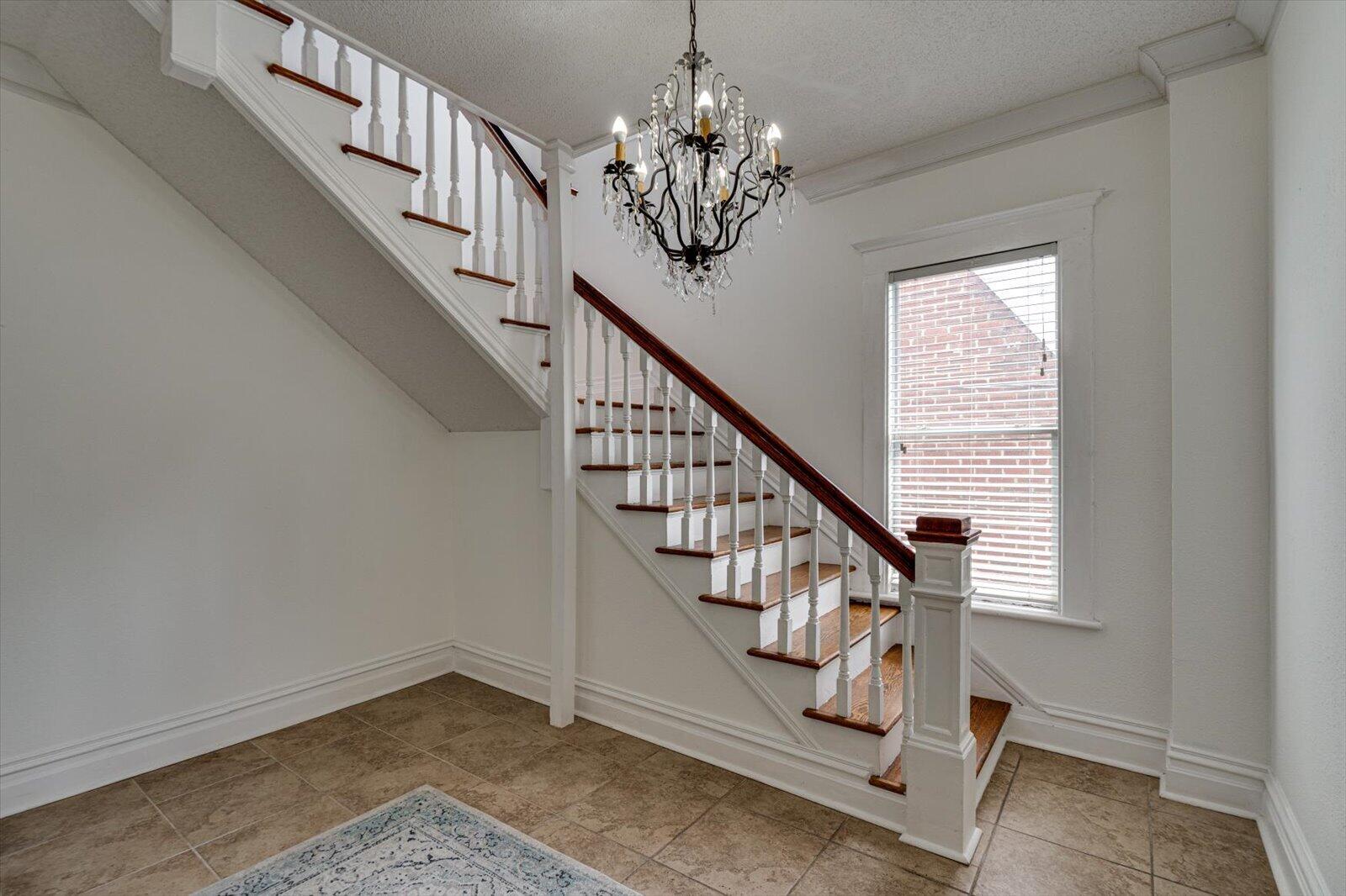 1905 Ivy Street Property Photo 5
