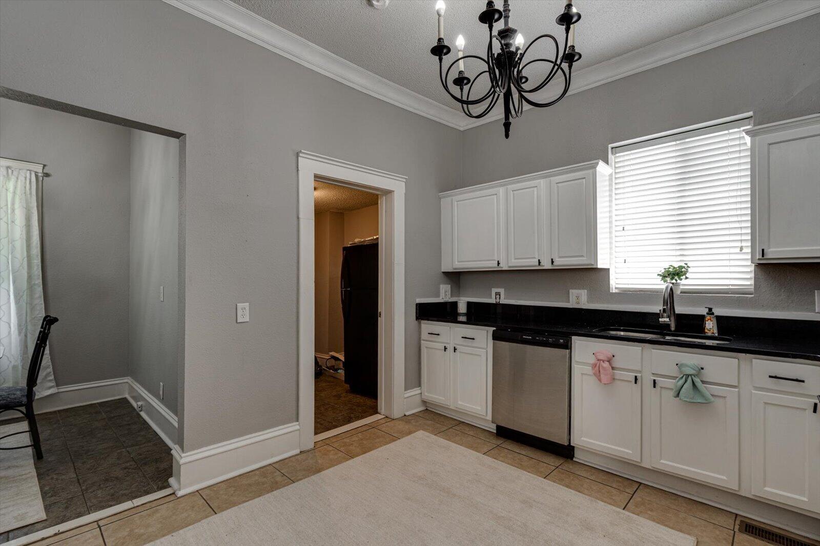 1905 Ivy Street Property Photo 14