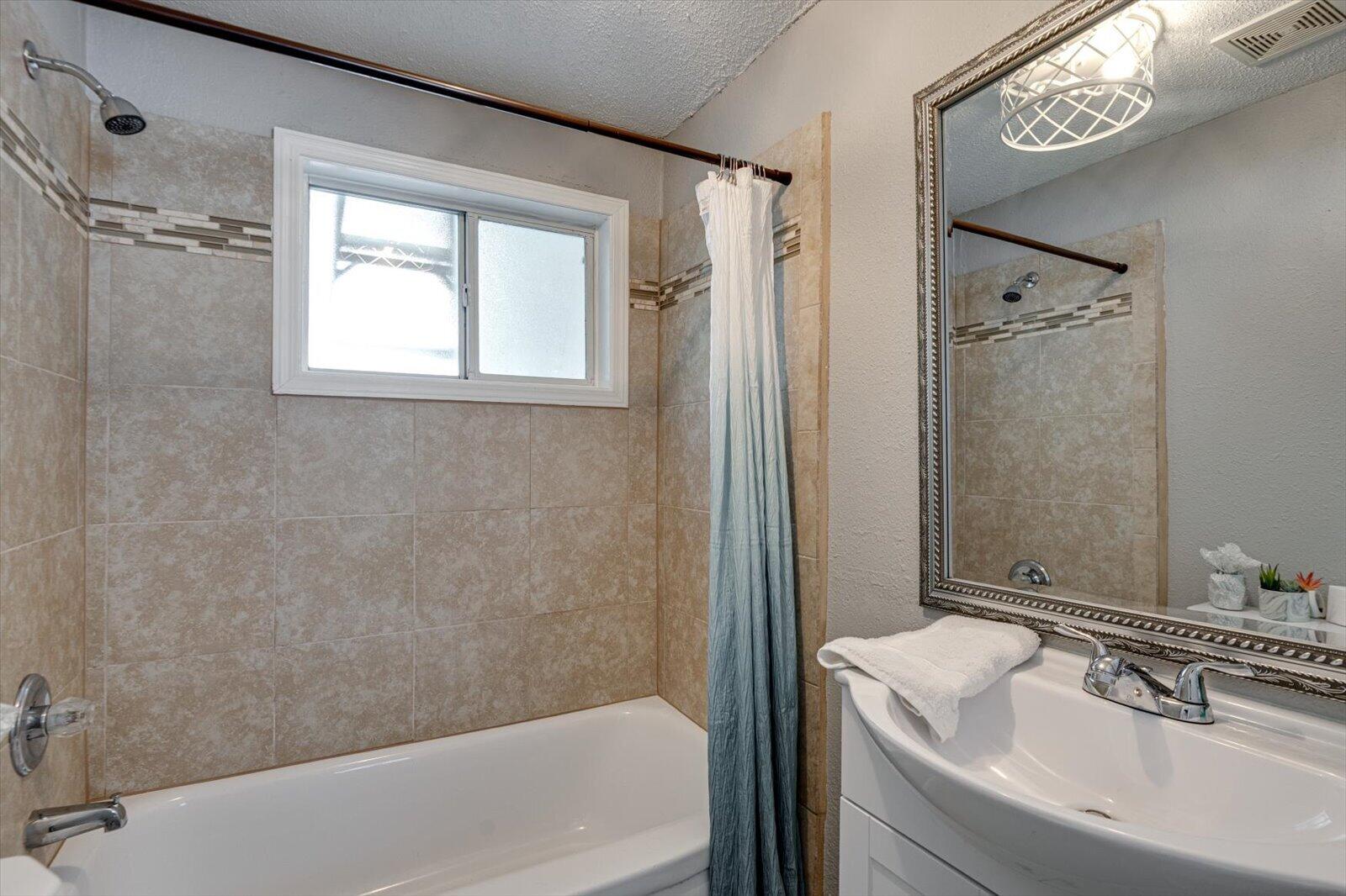 1905 Ivy Street Property Photo 21